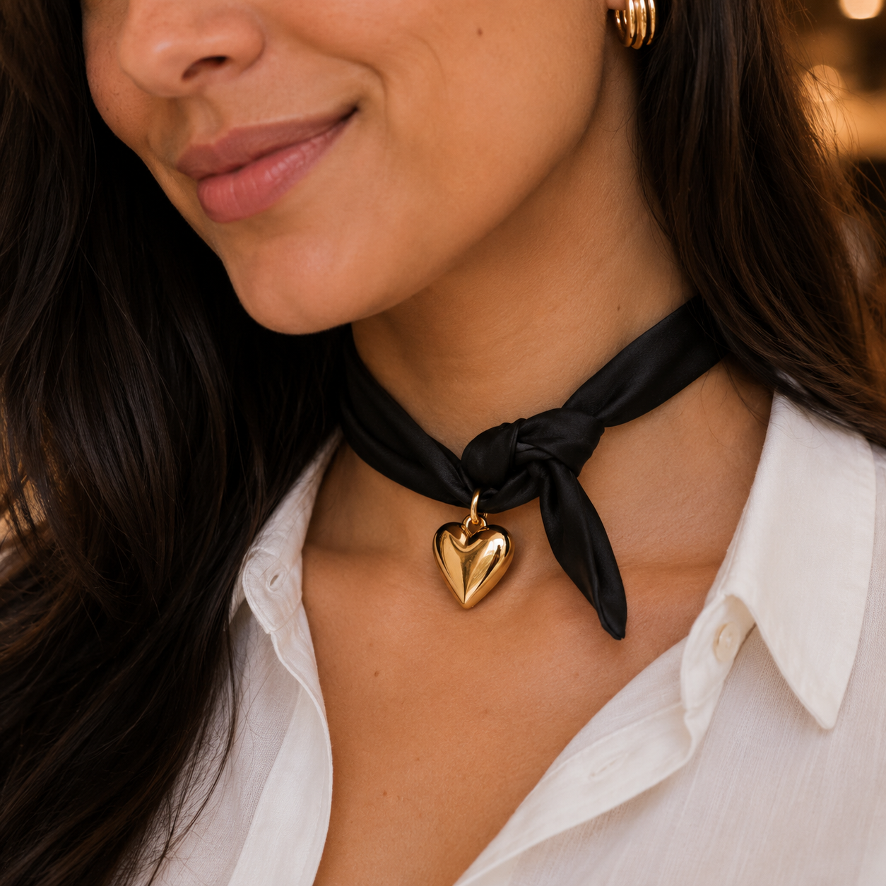 Choker de Tecido com Pingente de Coração