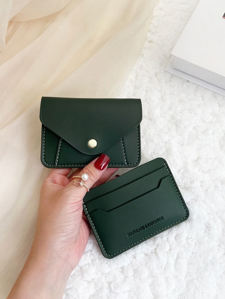 Classic Green Card Holder Set