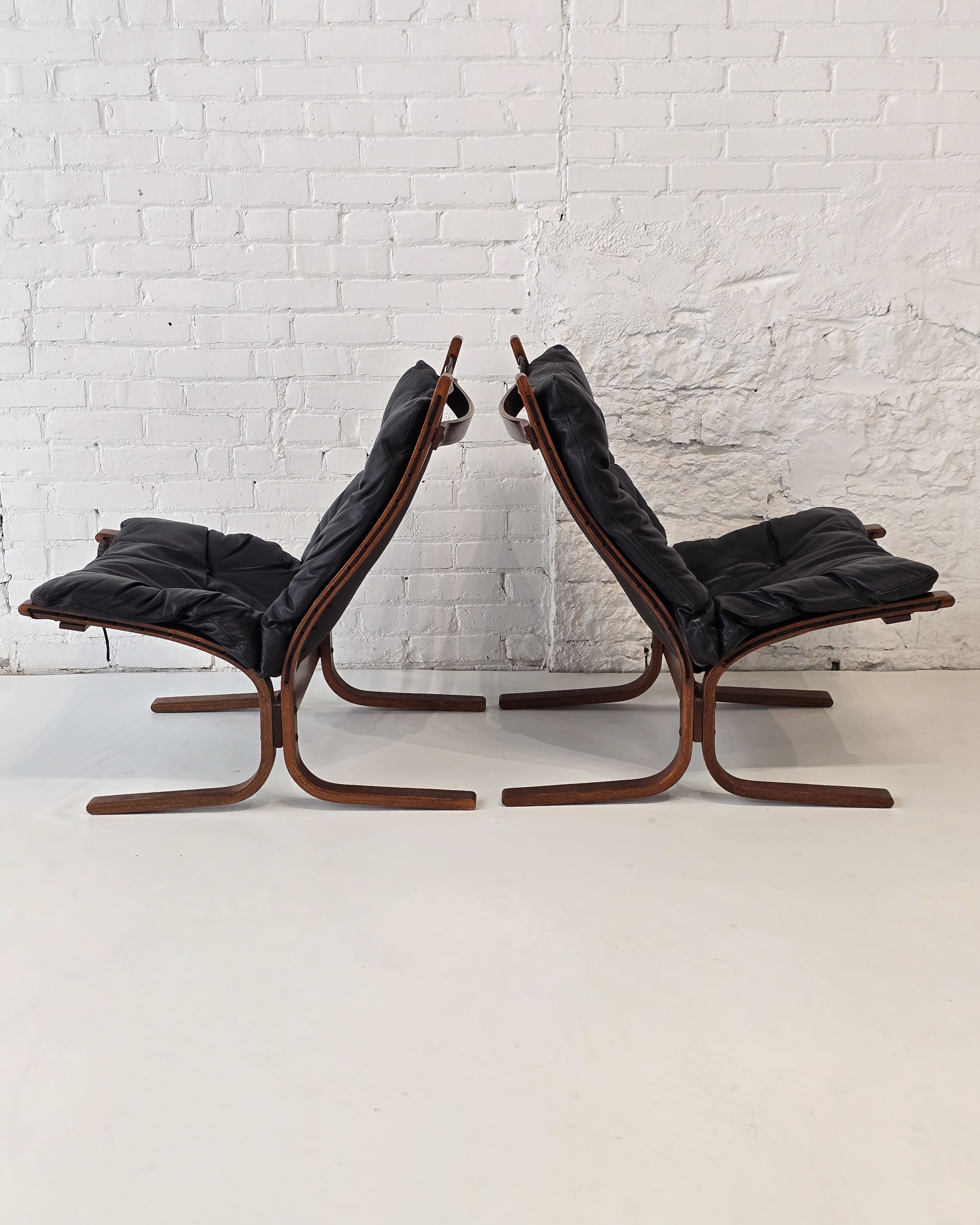 Pair of Ingmar Relling "Siesta" Lounge Chairs in Black Leather