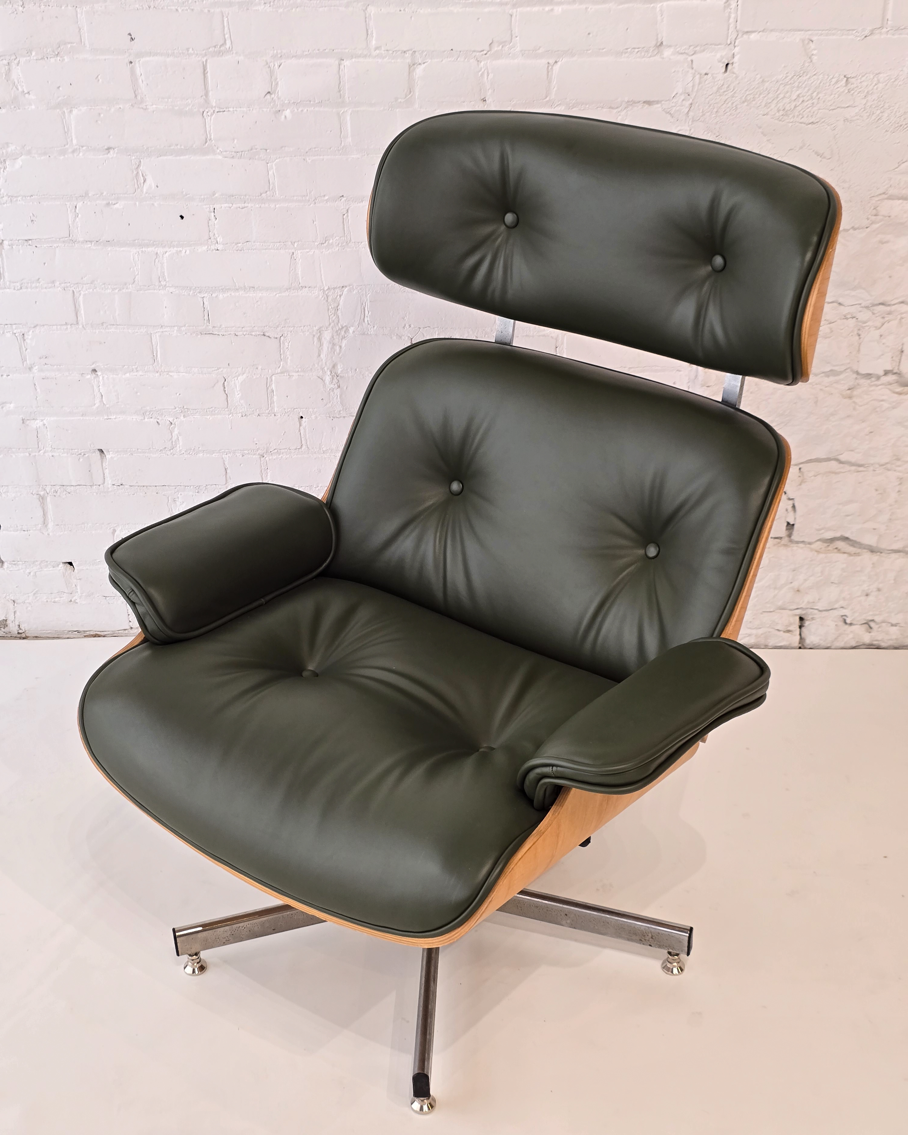 Eames-Style Lounge Chair in Forest Green Leather