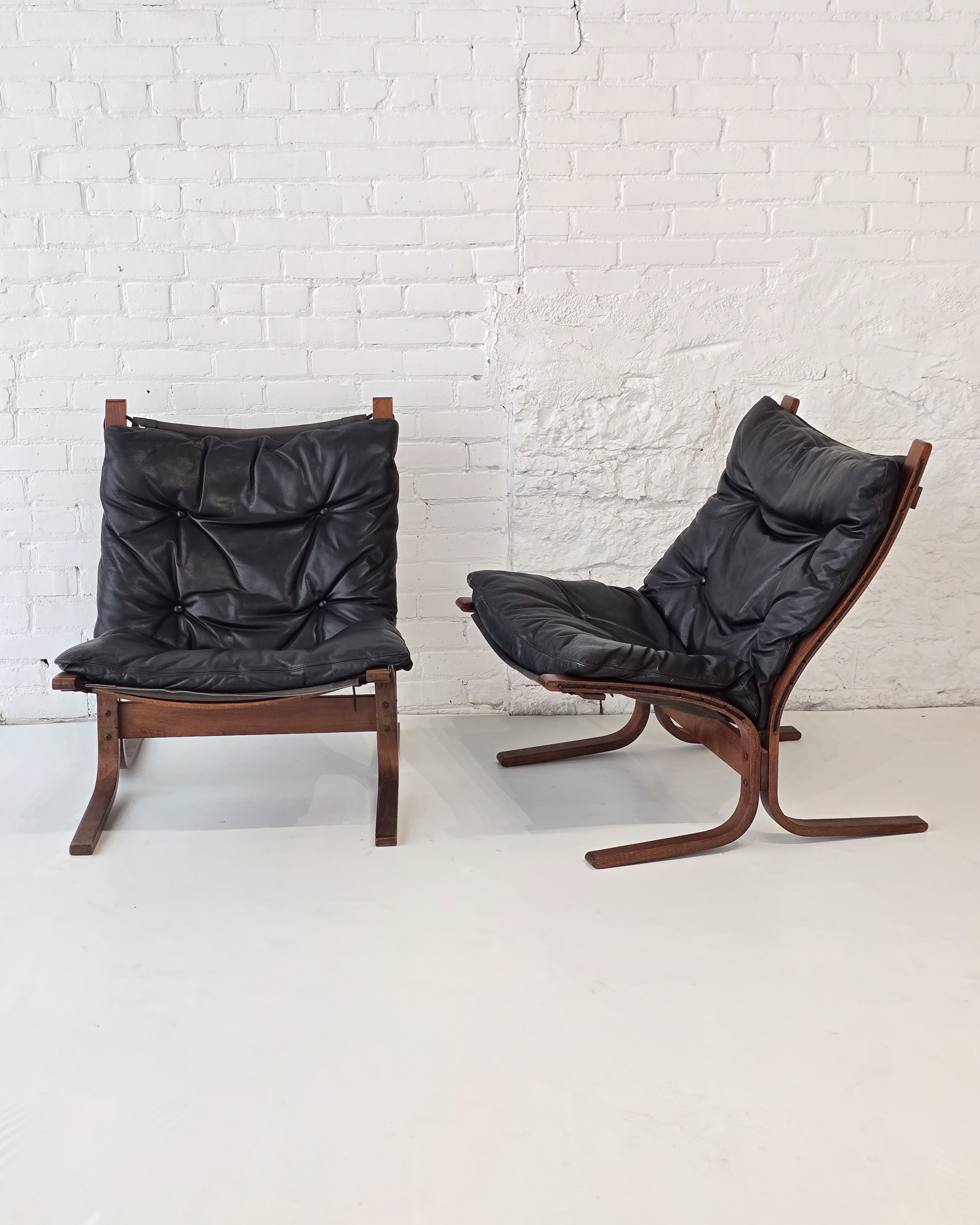 Pair of Ingmar Relling "Siesta" Lounge Chairs in Black Leather