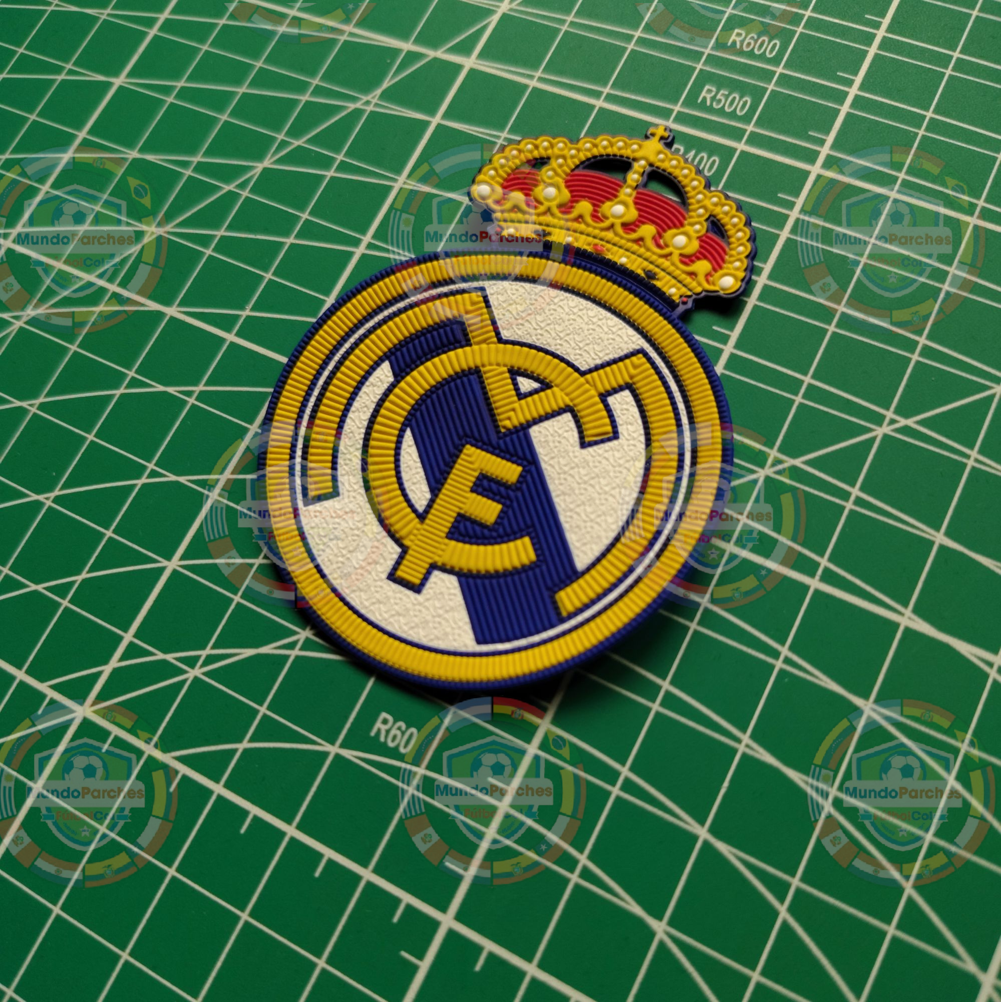 Escudo Real Madrid Material Tpu (Caucho)Full Color