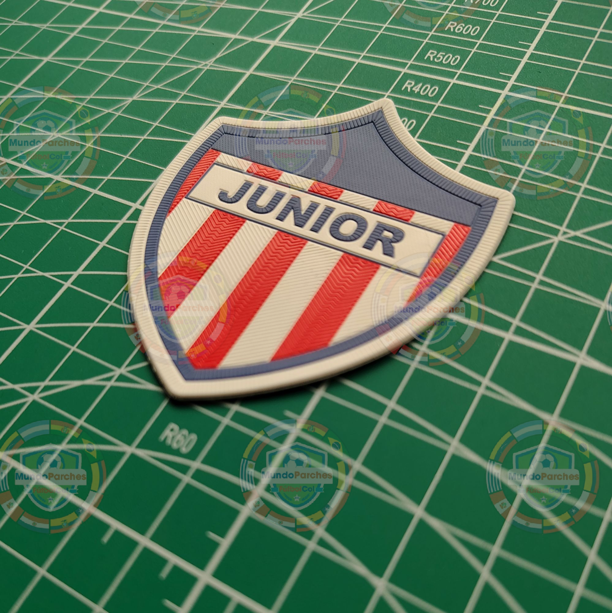 Escudo Junior Barranquilla material TPU ( caucho) No Estrellas