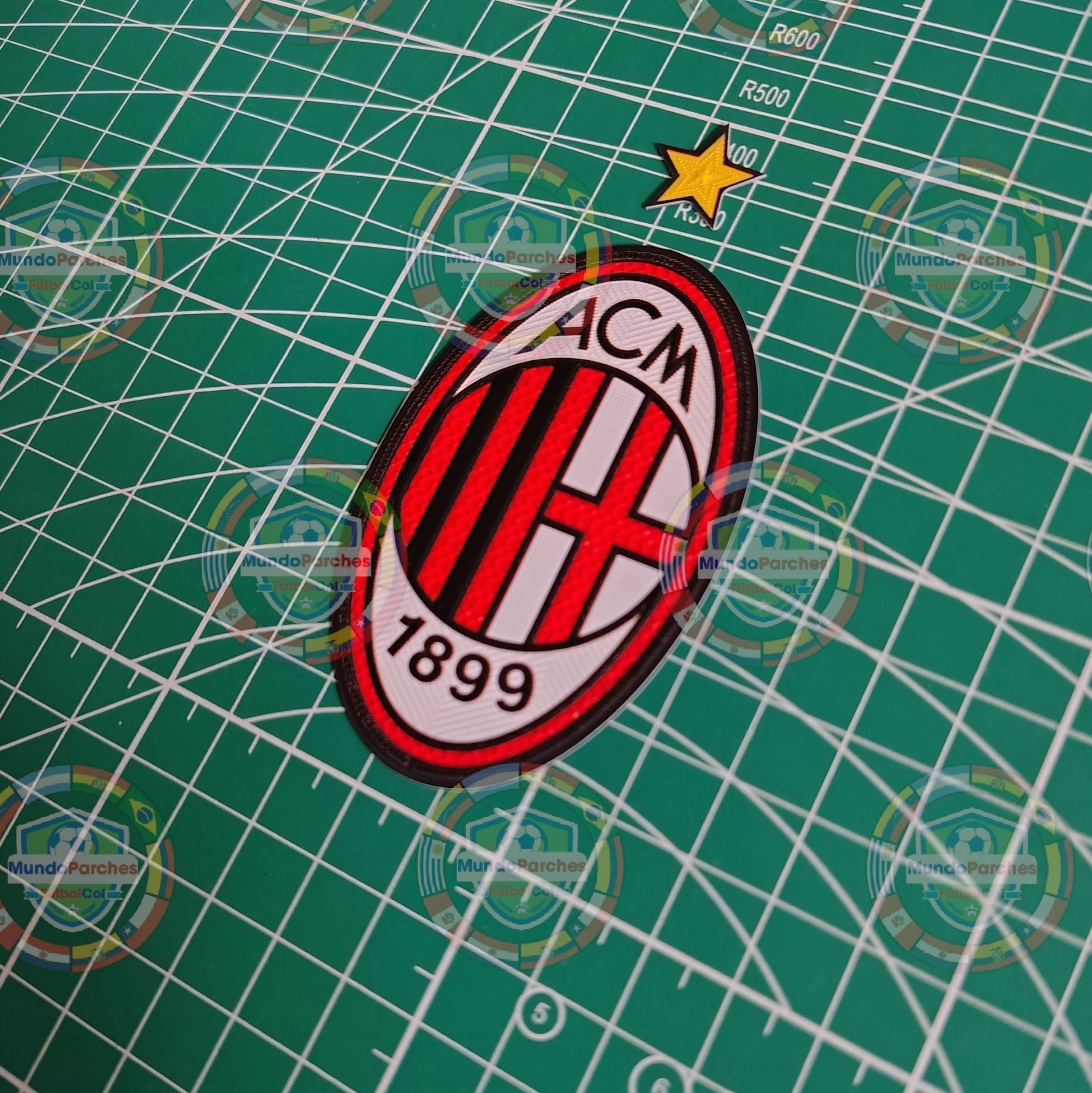 Escudo Ac Milán Material Tpu (Caucho) Full Color