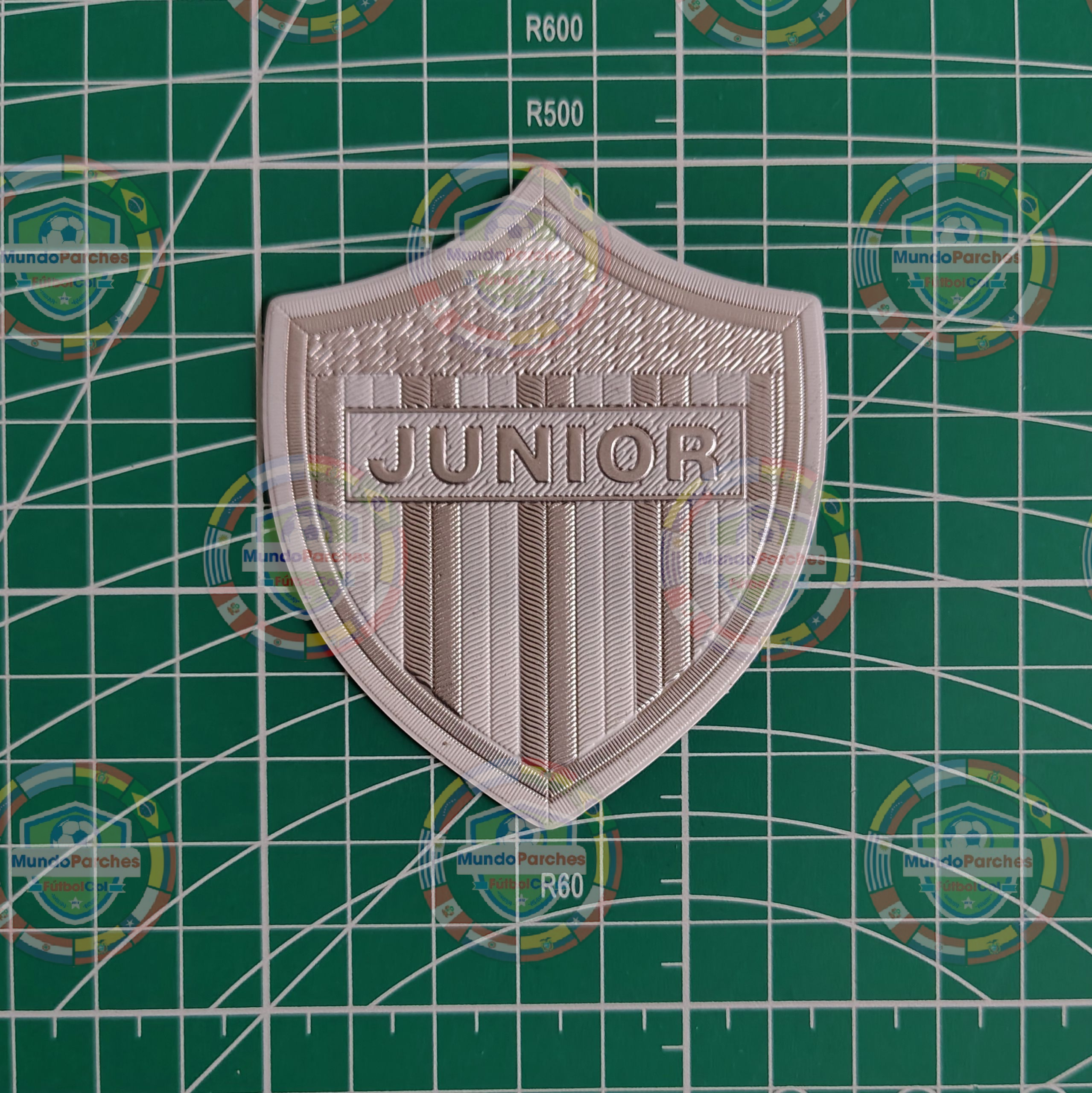 Escudo Junior Barranquilla Material Tpu (Caucho) Plateado Sin Estrellas