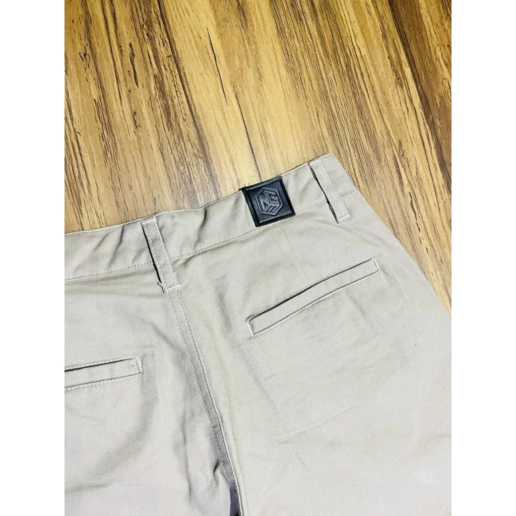 Celana Chinos Baggy Gombrong
