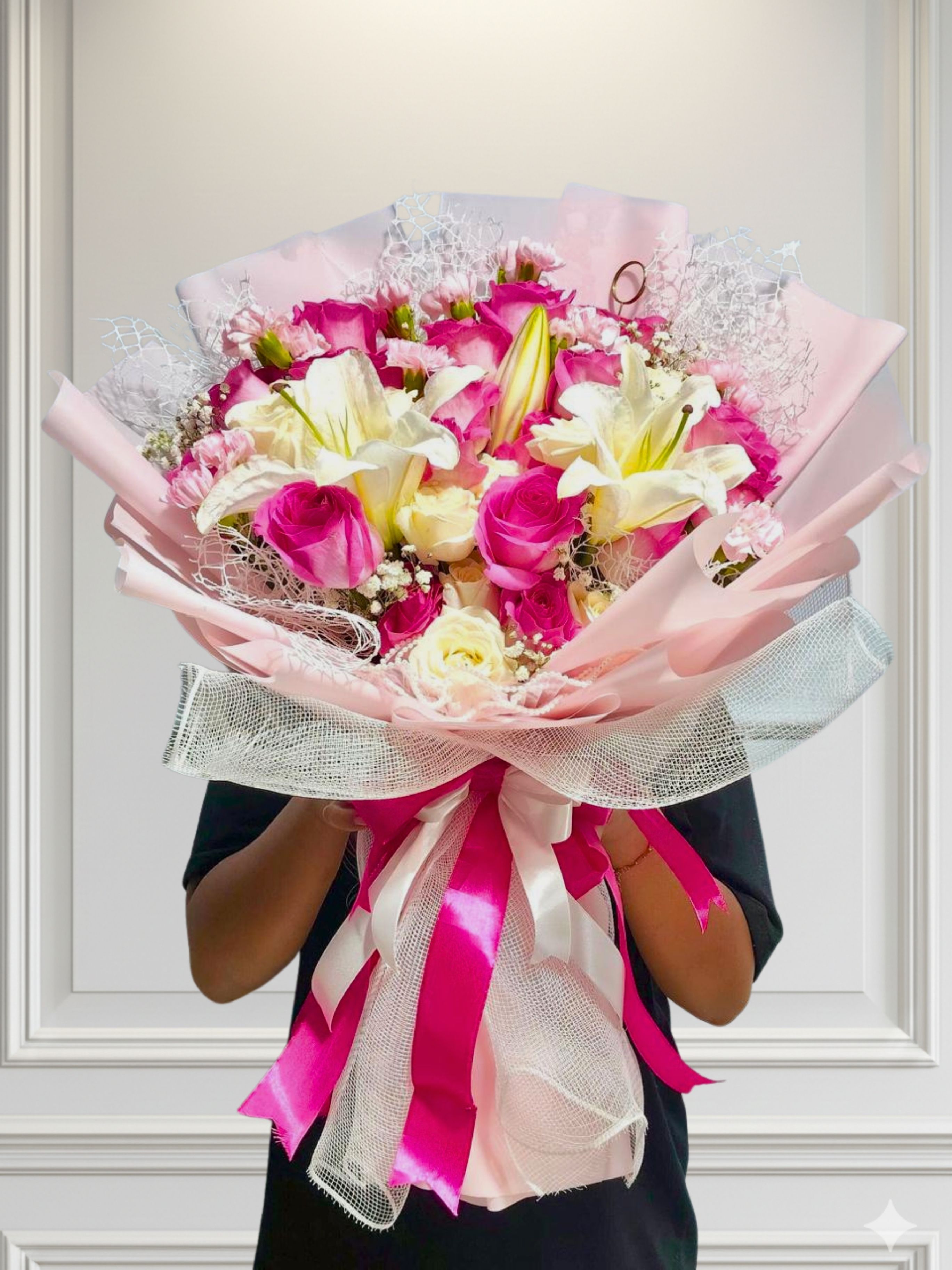 HB14 - Hand Bouquet