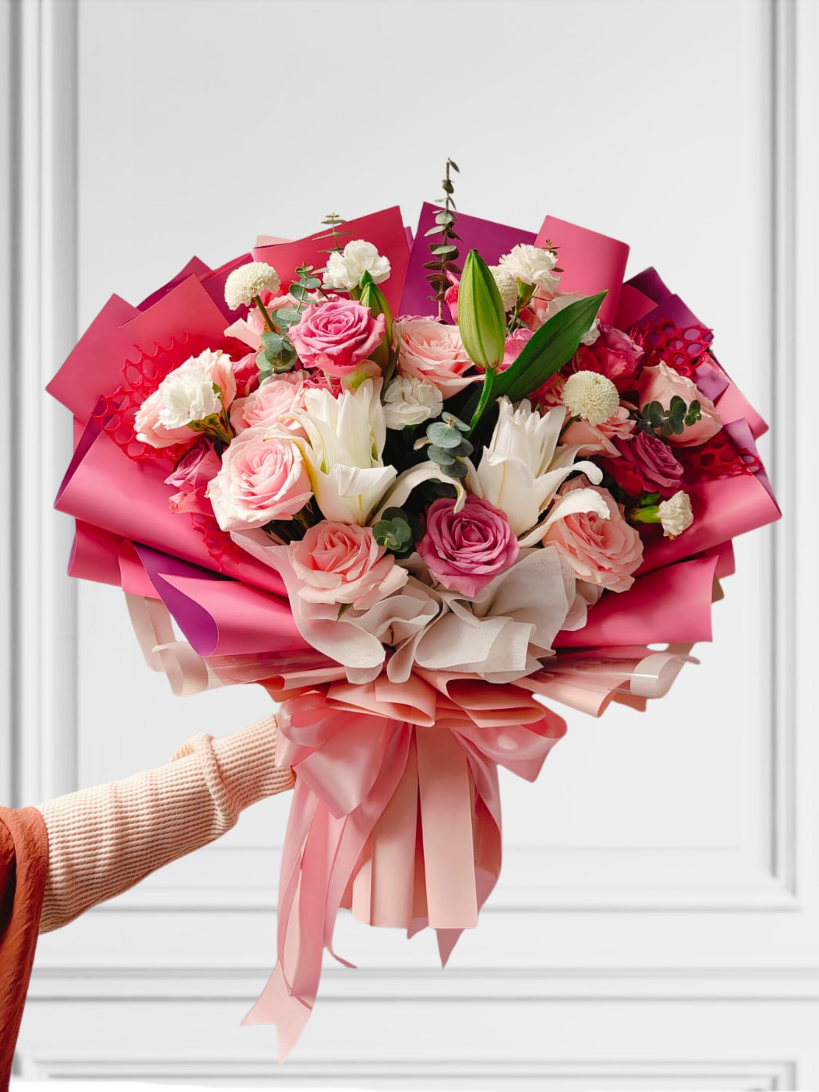 HB48 - Hand Bouquet