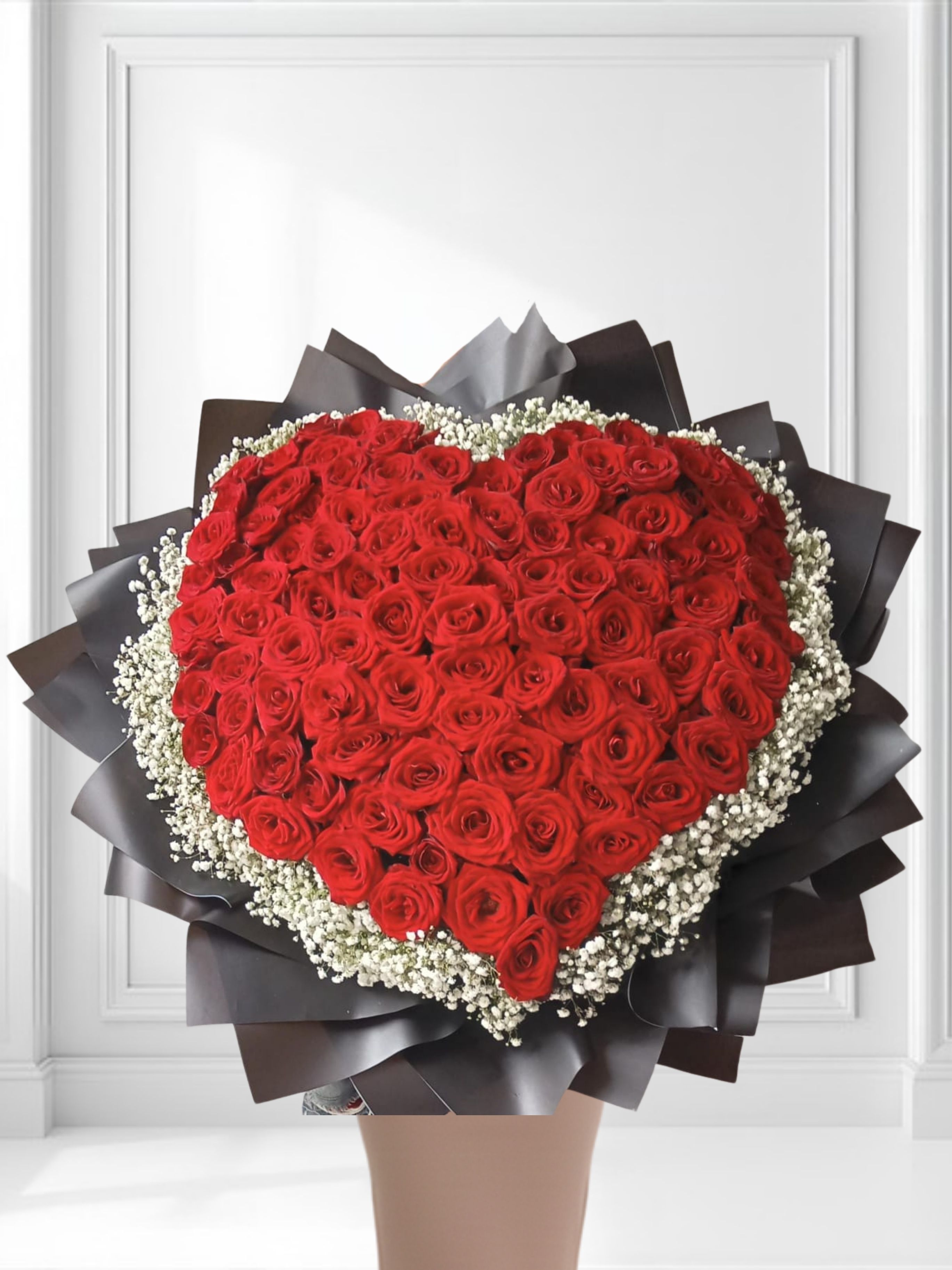 HB70 - Hand Bouquet