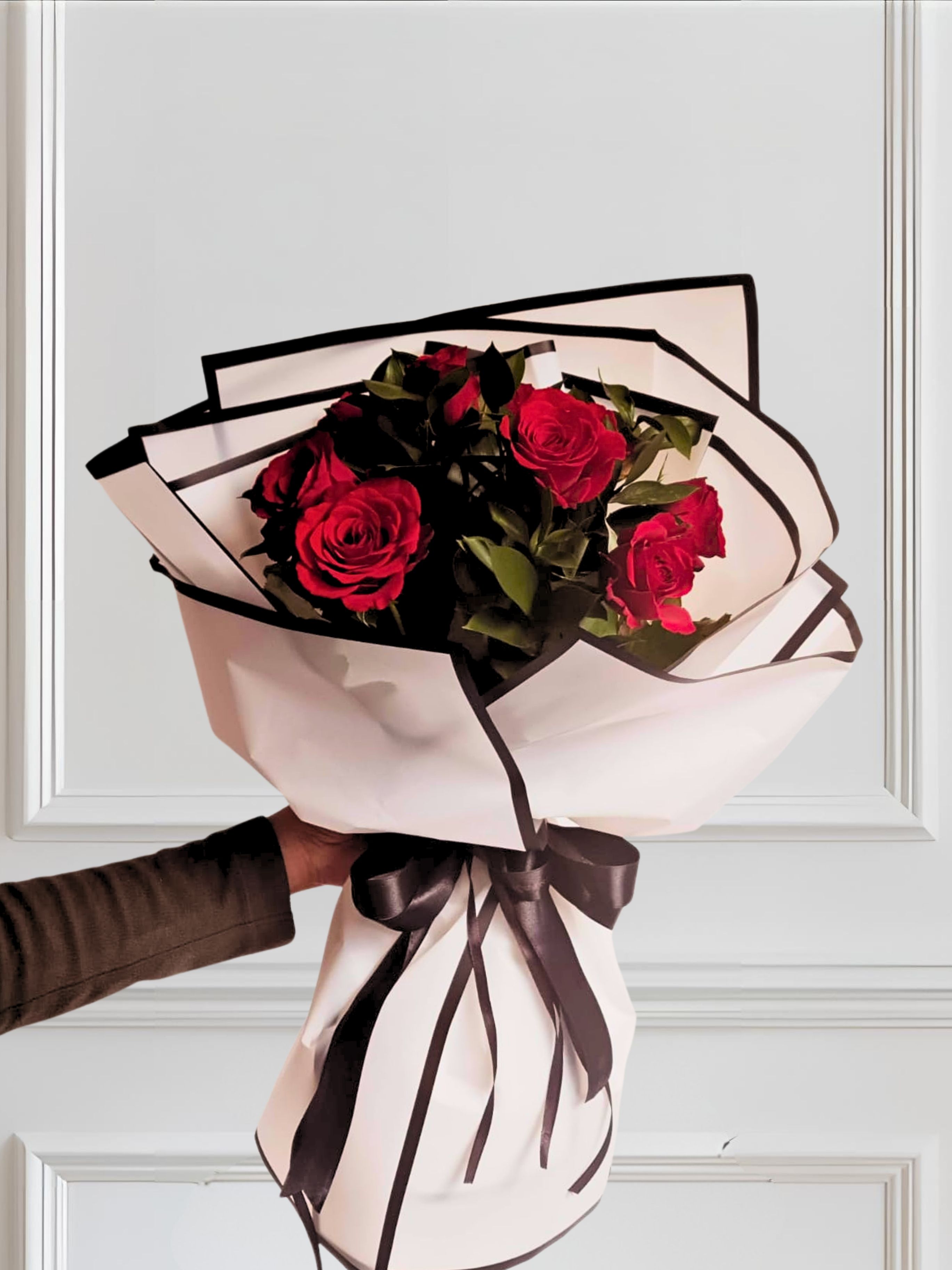 HB29 - Hand Bouquet