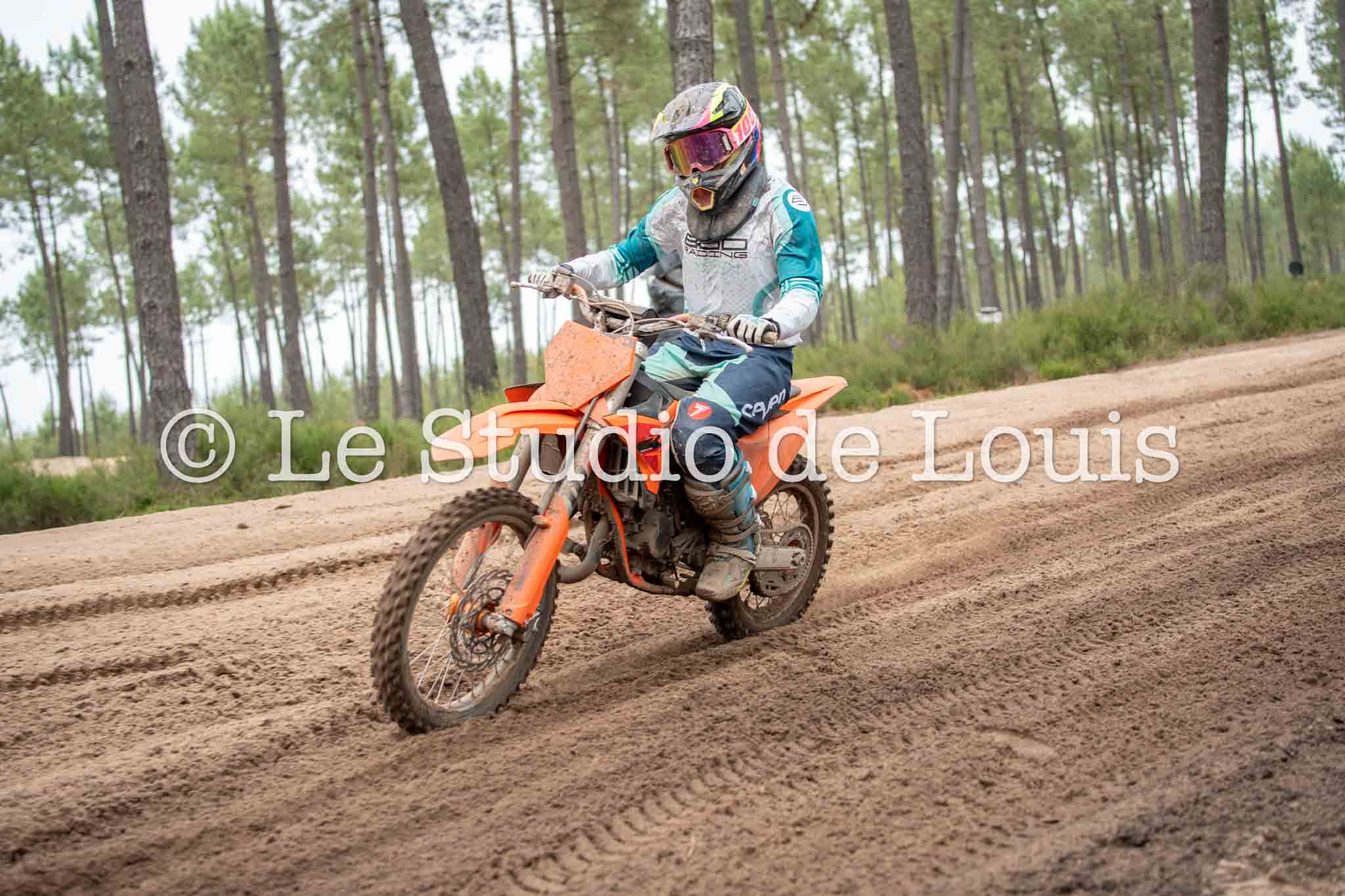 Moto orange