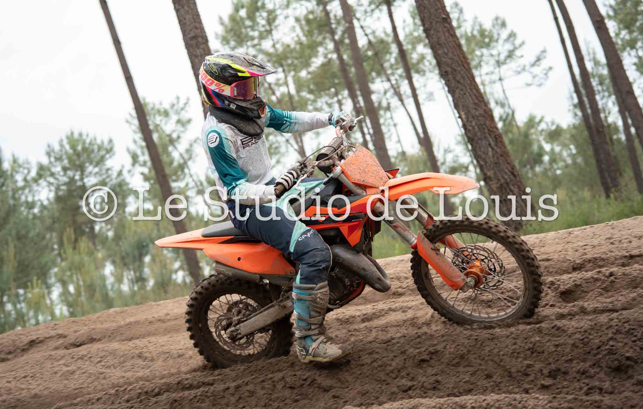 Moto orange