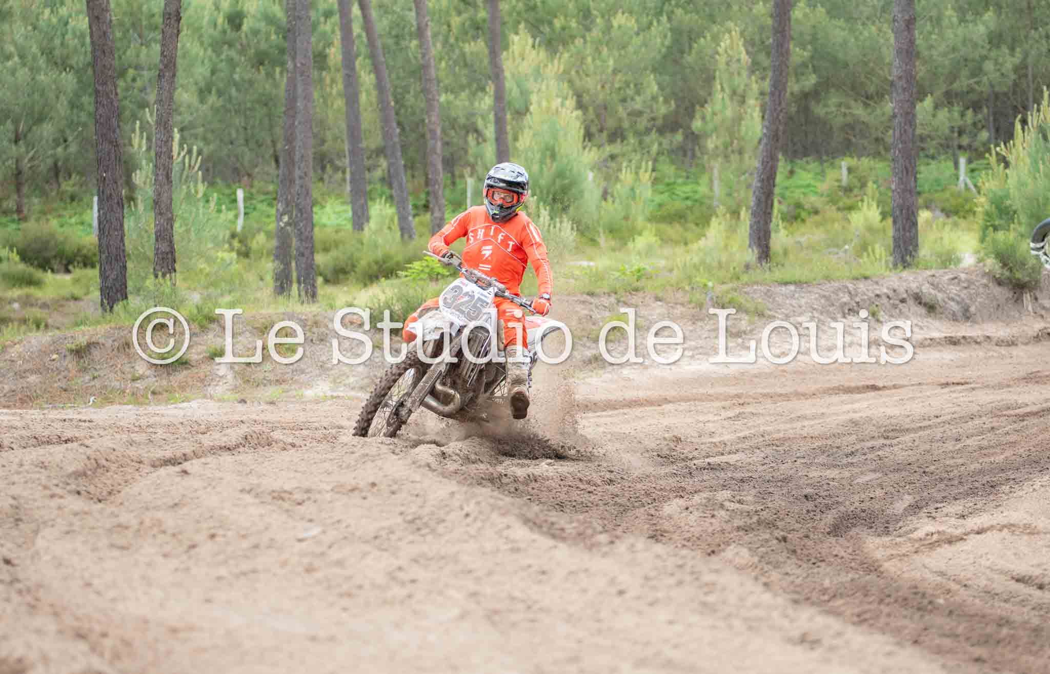 Moto 325