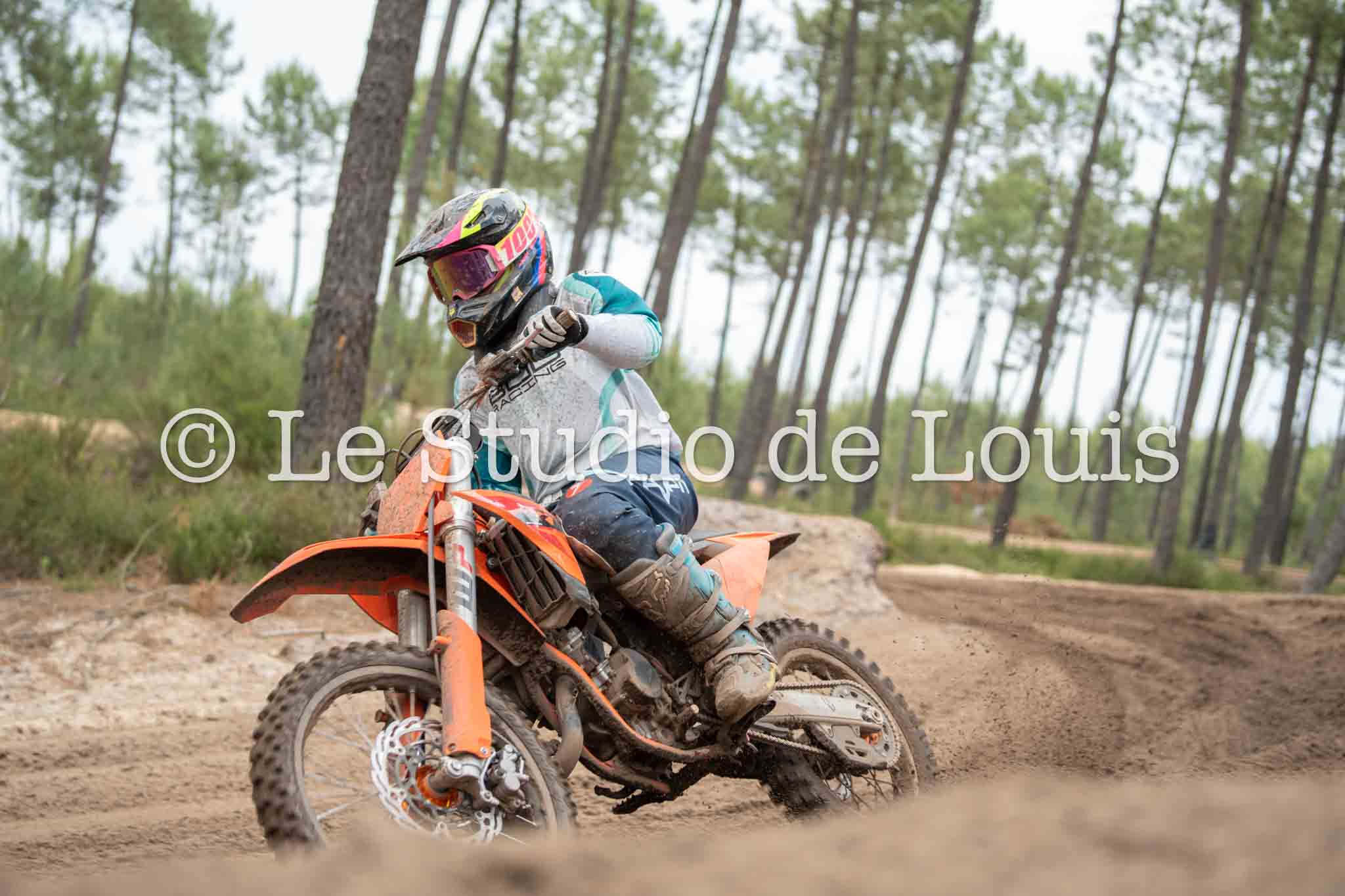 Moto orange