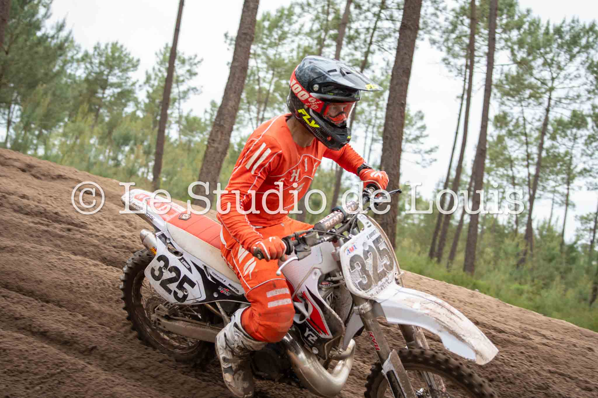 Moto 325