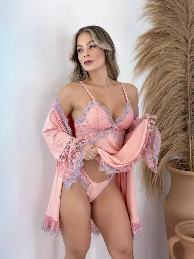 Conjunto de Lingerie com Robe Rosé