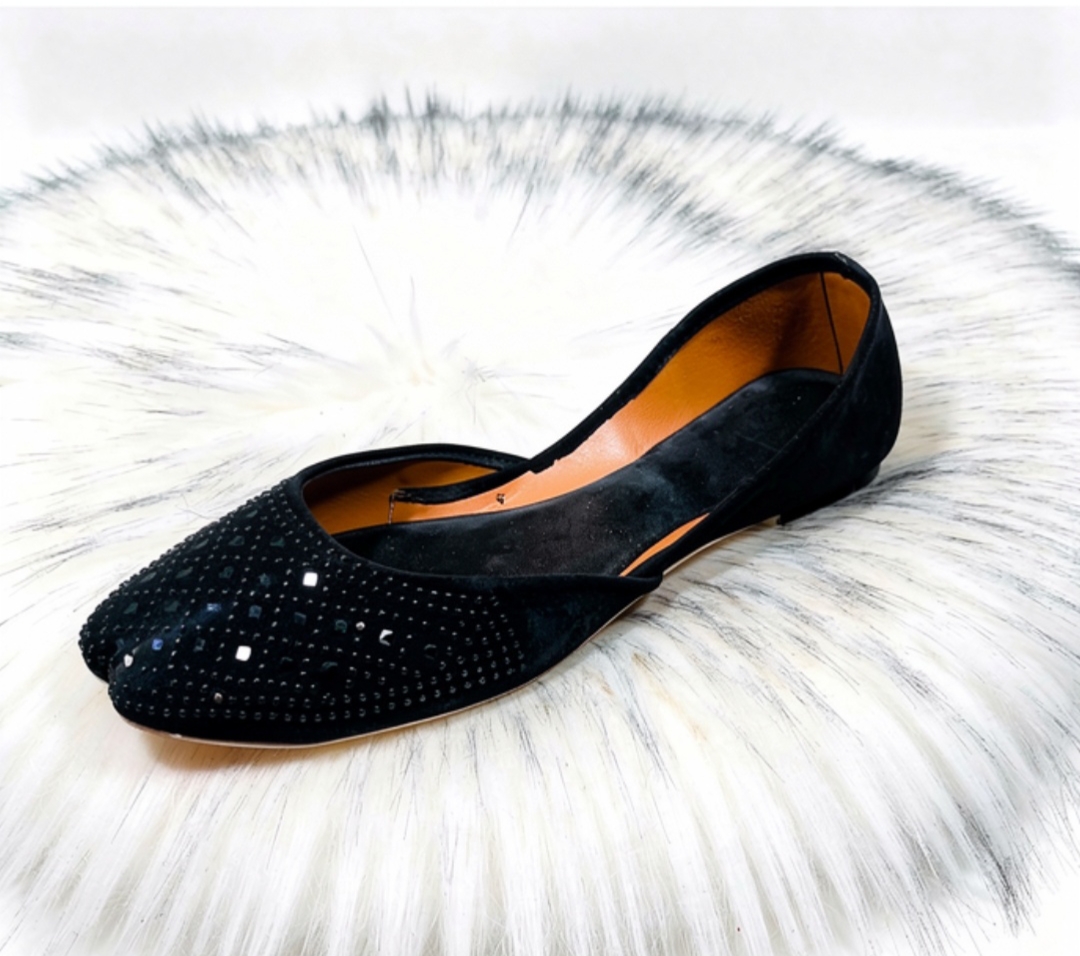 Black Velvet Embellished Khussa