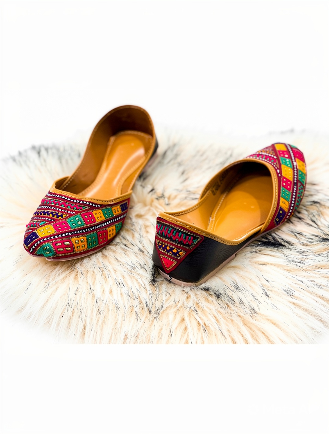 Colorful Traditional Khussa