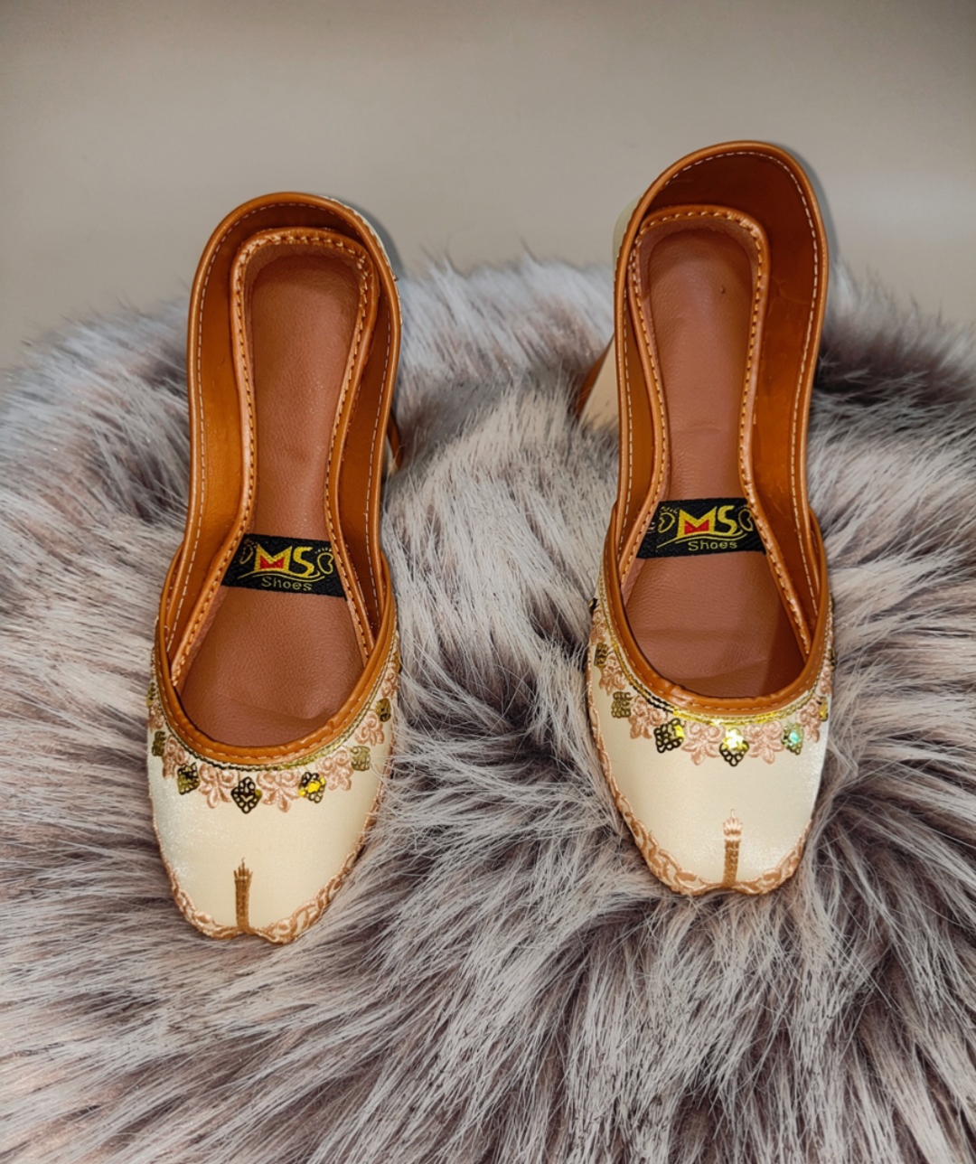 Embroidered Traditional Khussa