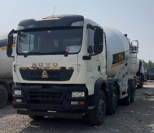 HOWO Concrete Mixer Truck