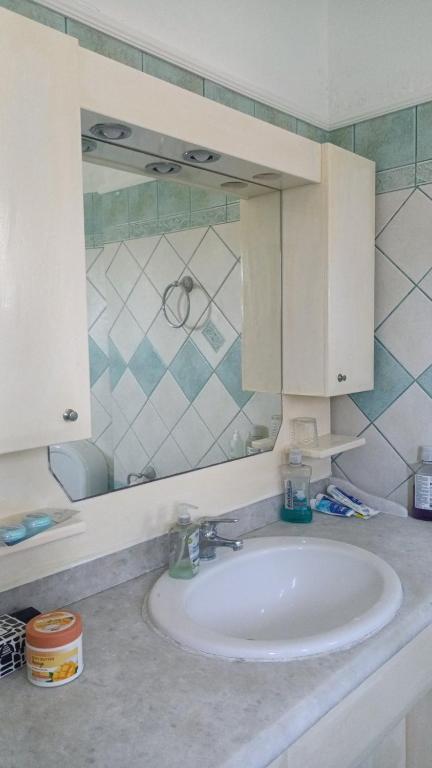 Shared room in a Villa in Corfu