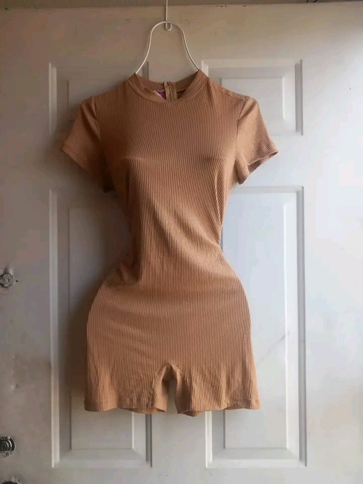 Ribbed Short Romper Pallets