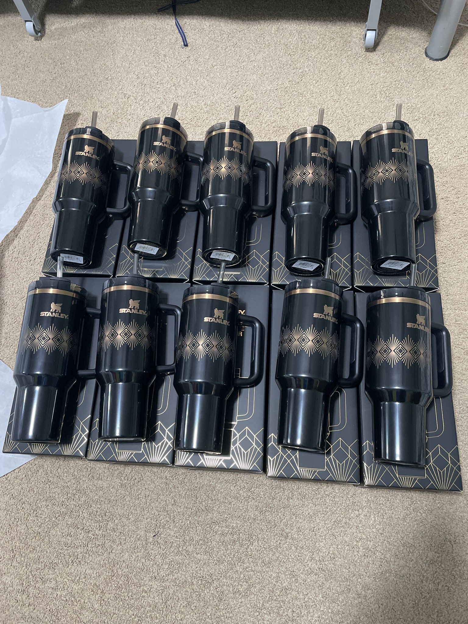 Black Stainless Steel Travel Mug Pallets