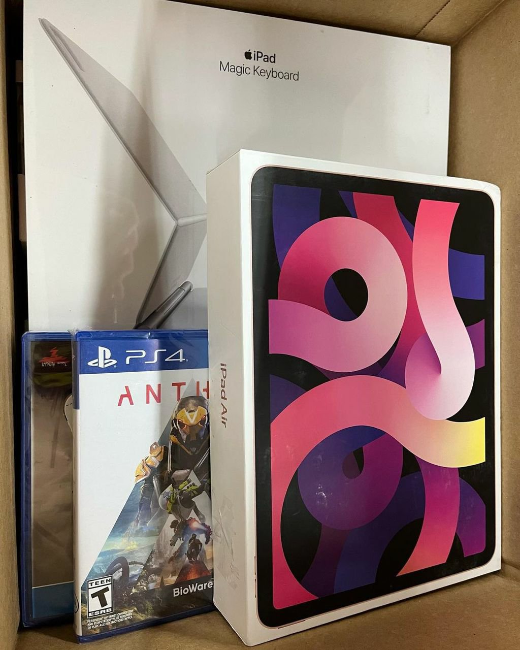 Apple iPad Air Bundle