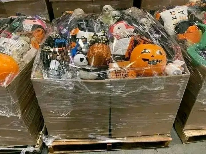 Halloween Decorations Bulk Pallet