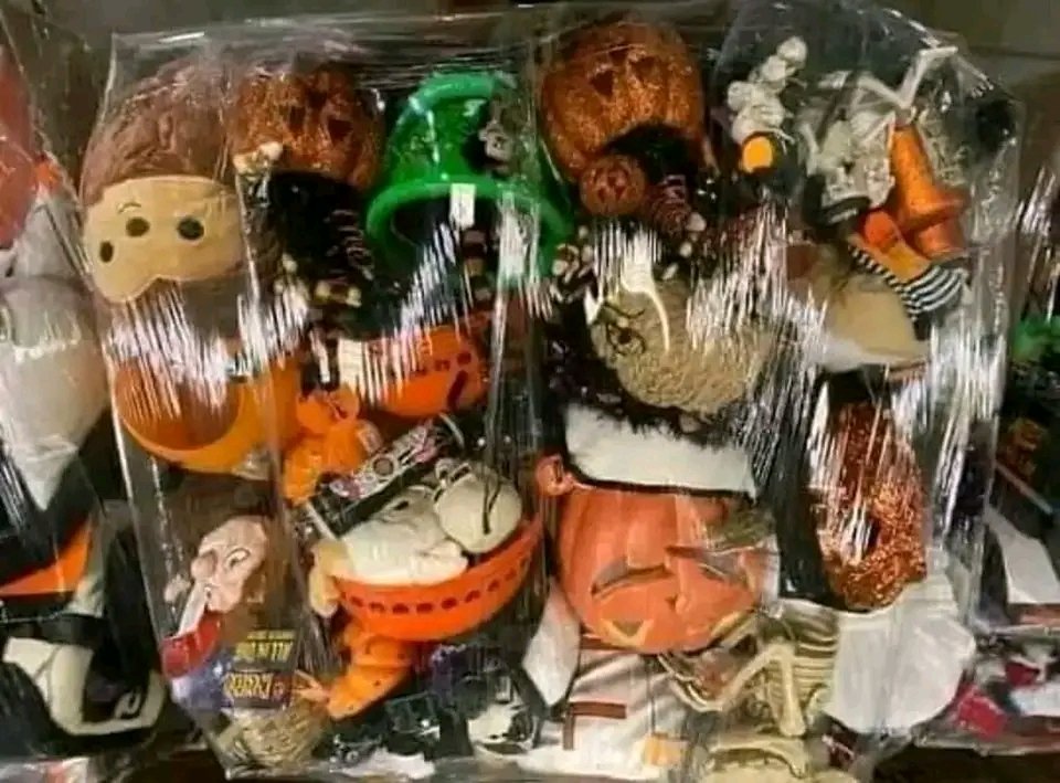 Halloween Decoration Bundle pallets