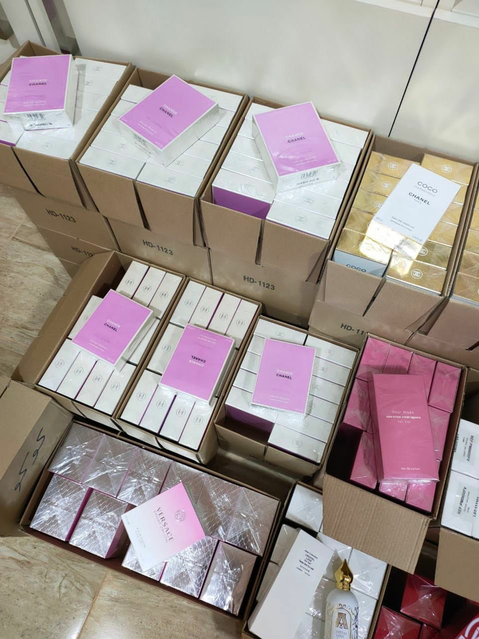Floral Essence Eau de Parfum Pallets