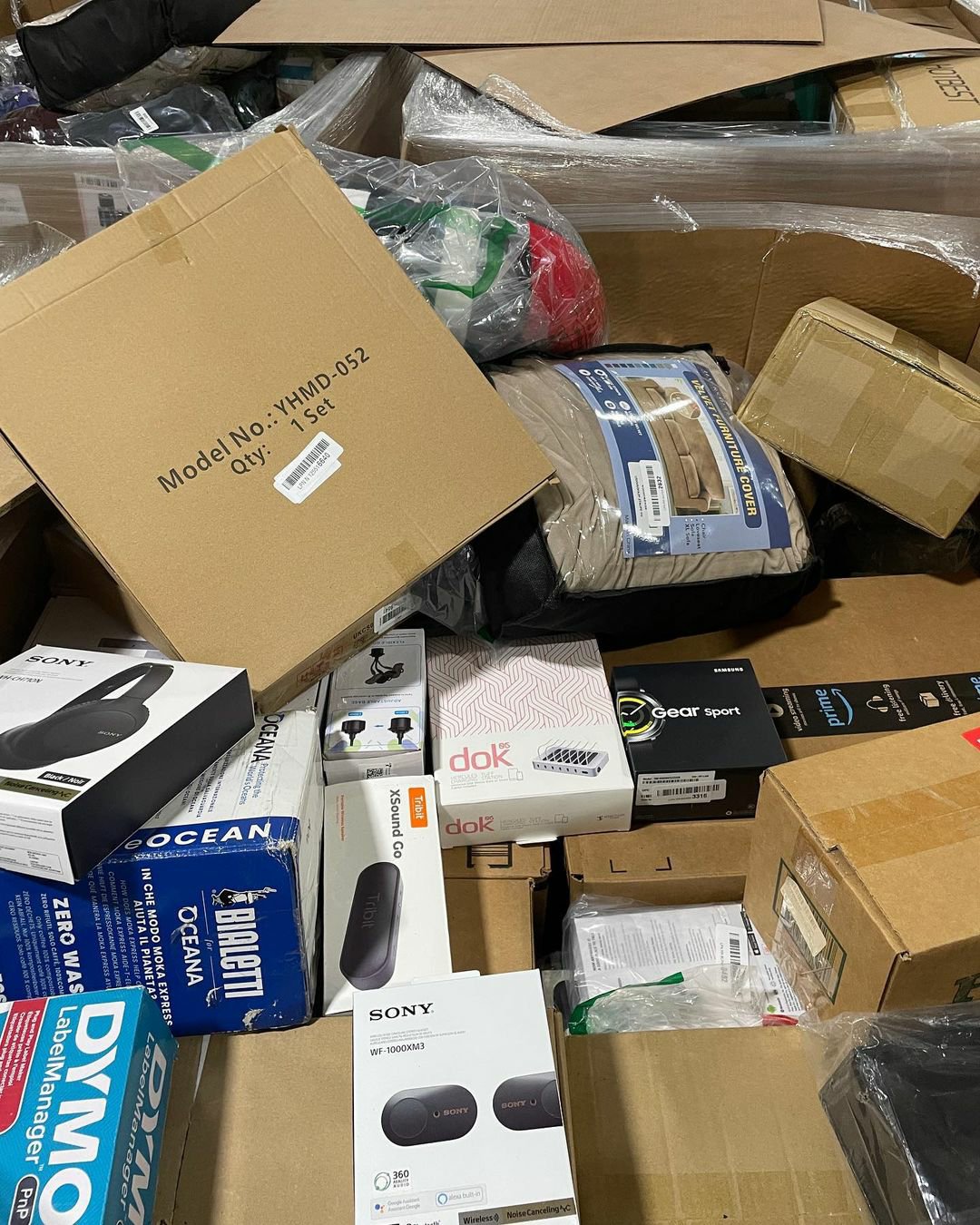 Mixed Electronics and Home Goods Lot Pallets