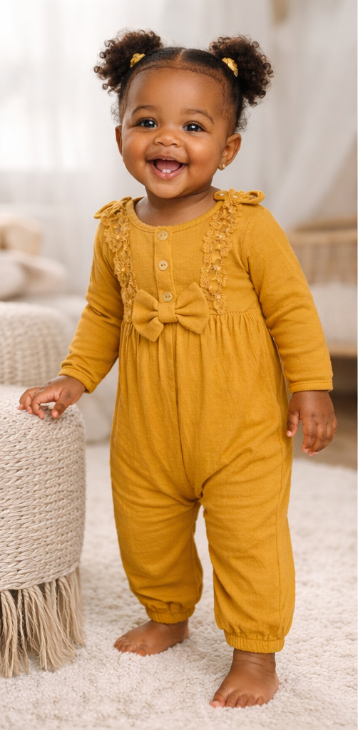 Combinaison Bébé Fille avec Dentelle et Nœud