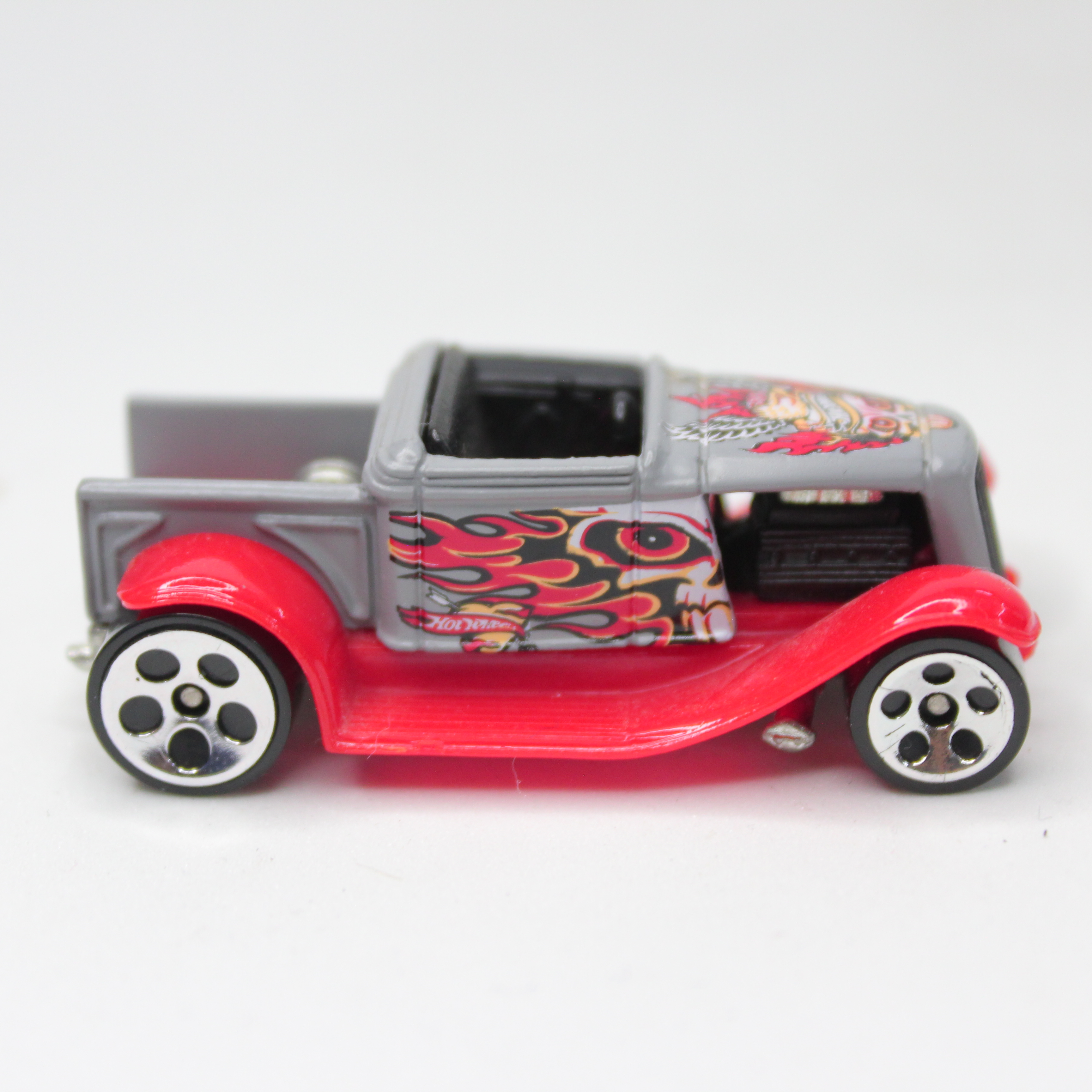 Carrito de metal clásico