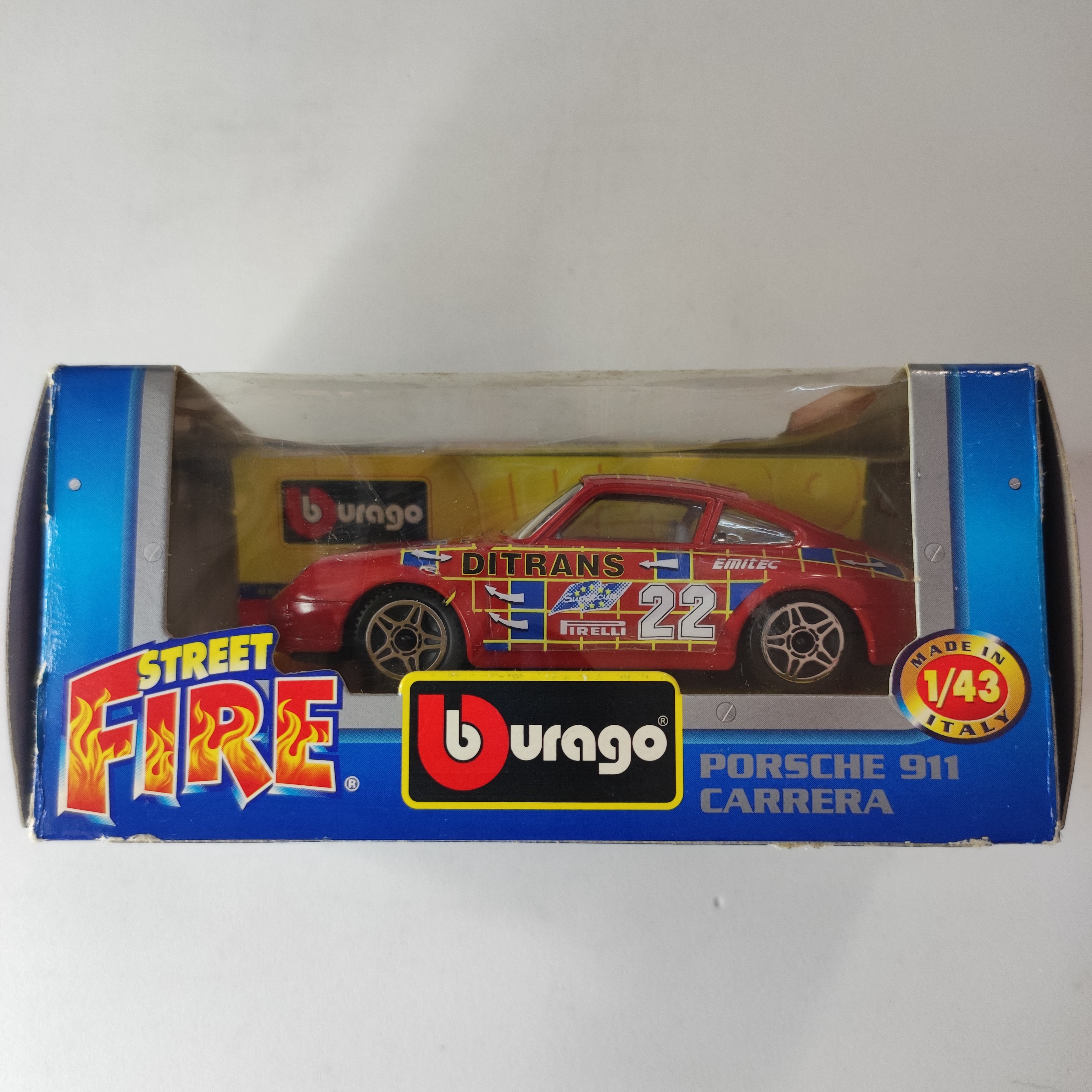 Porsche 911 Carrera 1:43