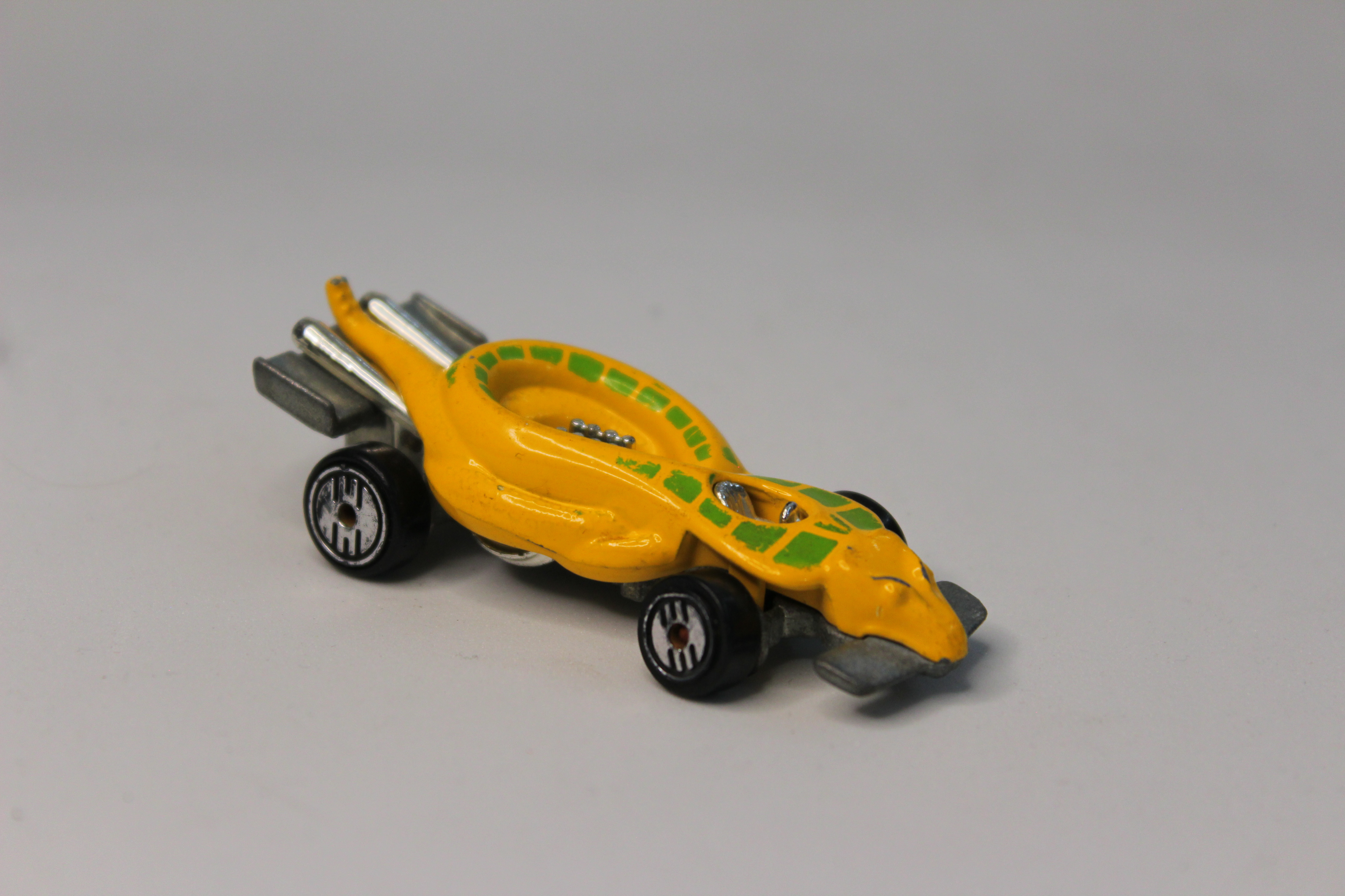 Auto de Juguete Serpiente