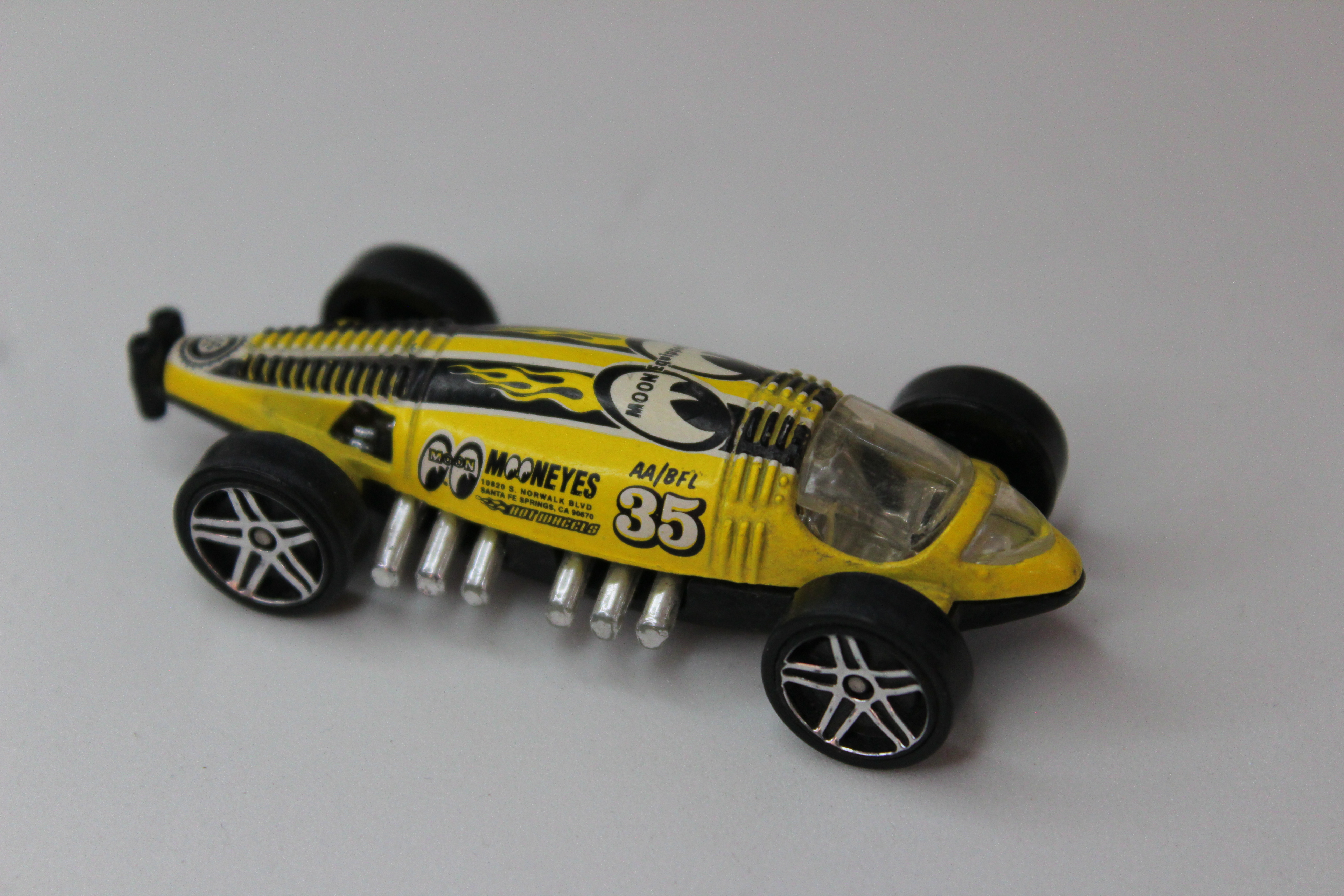 Carro de Juguete Deportivo Amarillo