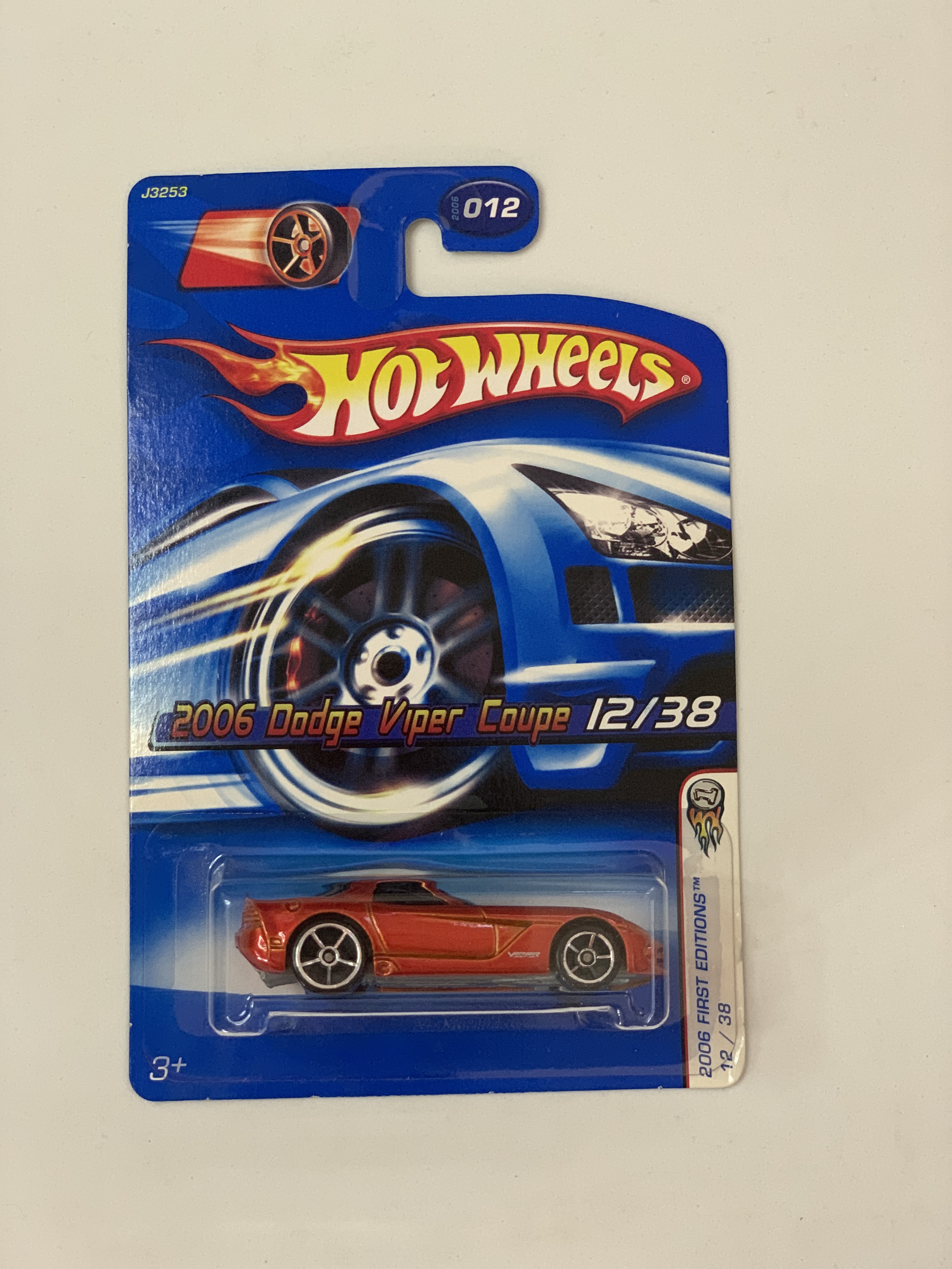 Hot Wheels 2006 Dodge Viper Coupe