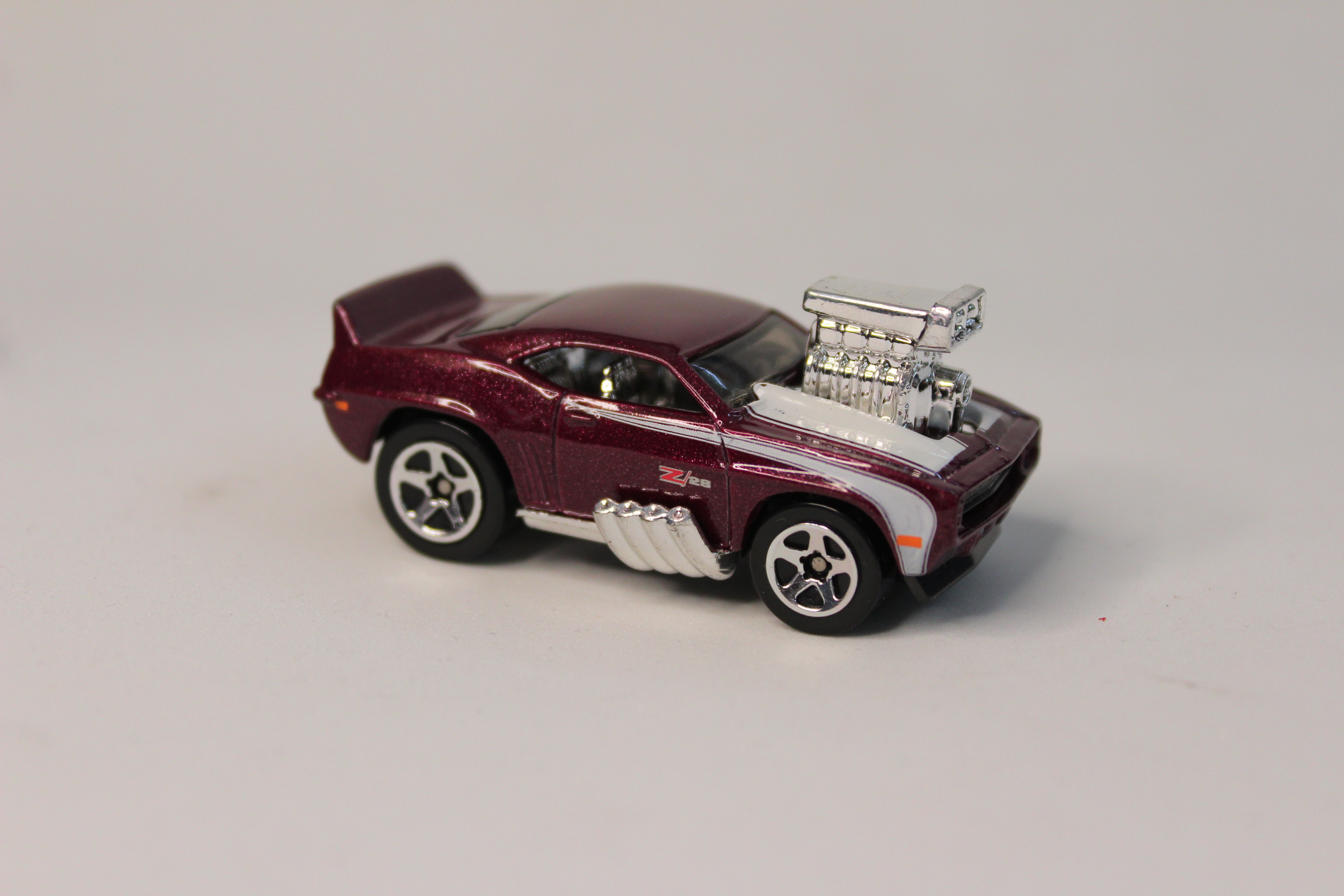 Auto de juguete deportivo
