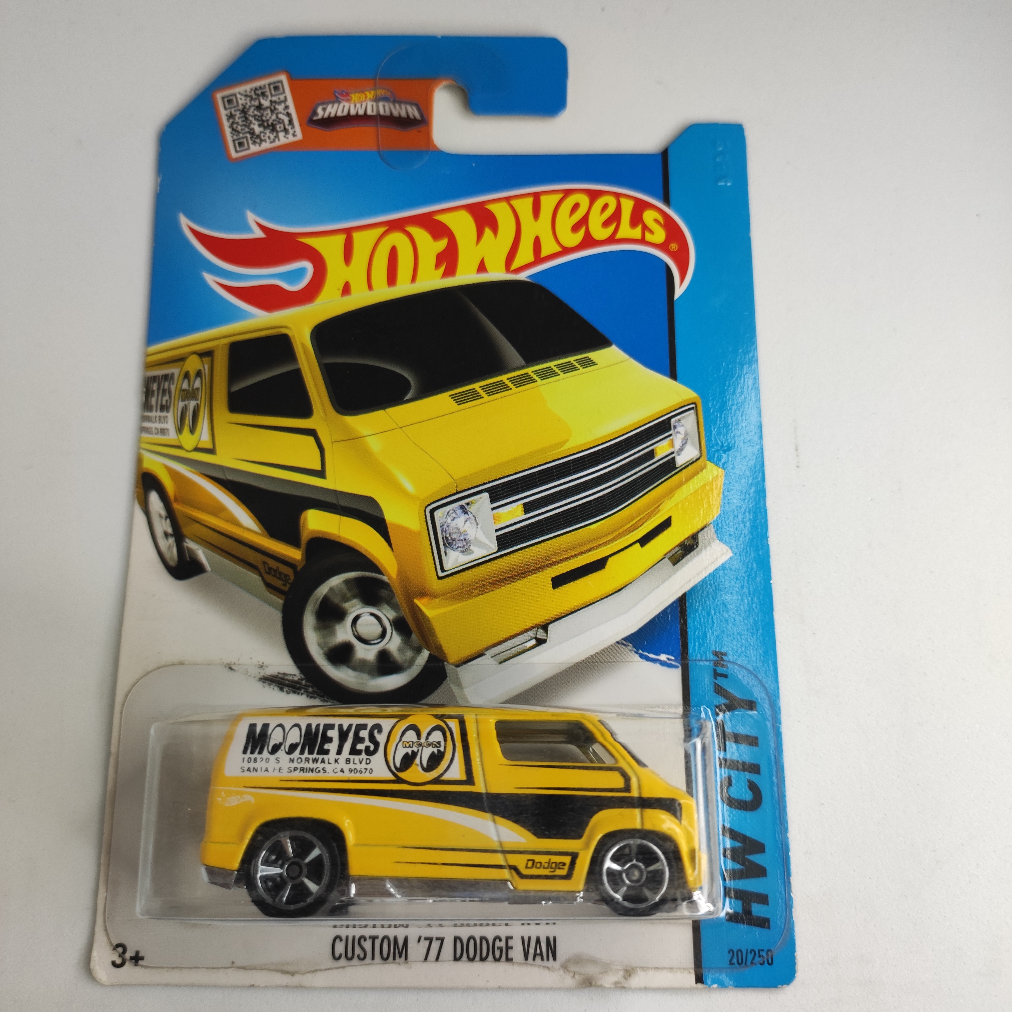 Hot Wheels Custom '77 Dodge Van moon eyes