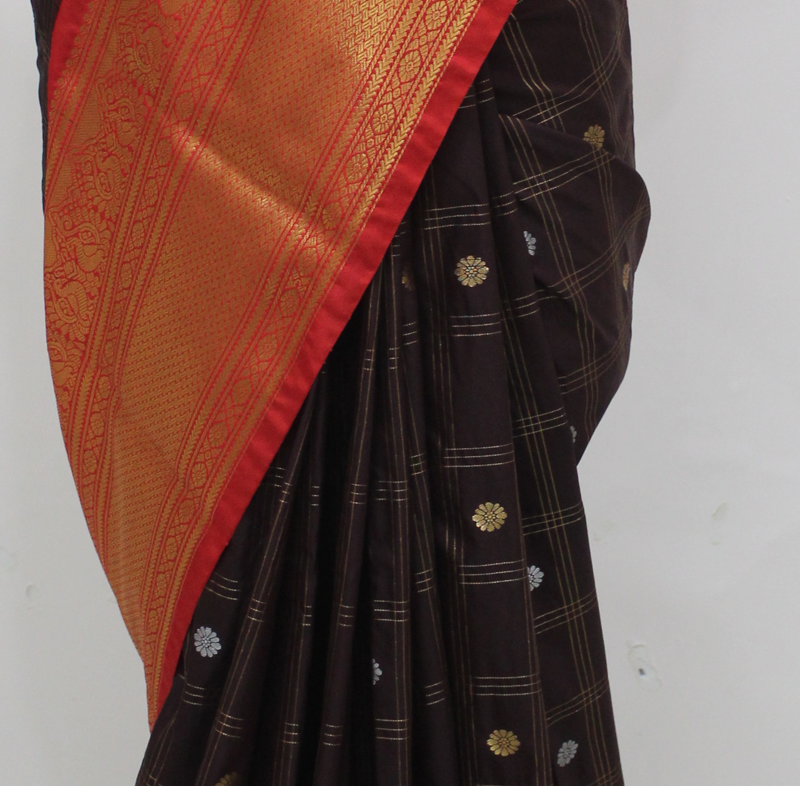 Traditional Semi Gadwal Saree
