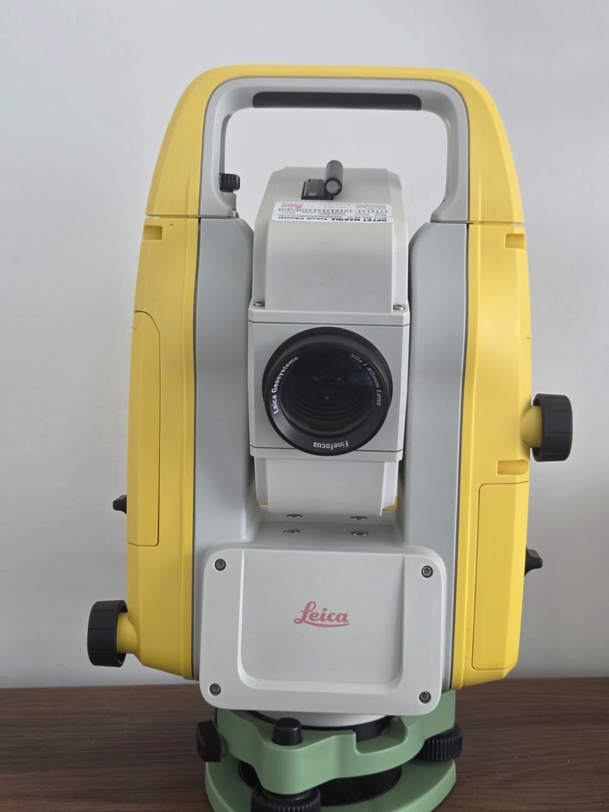 Leica iCON iCB70 2* r500 Total Station