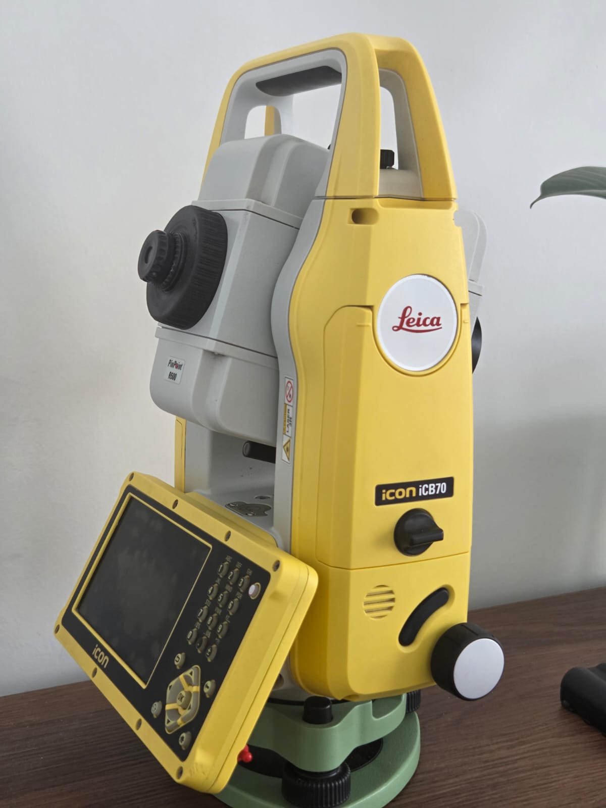 Leica iCON iCB70 2* r500 Total Station