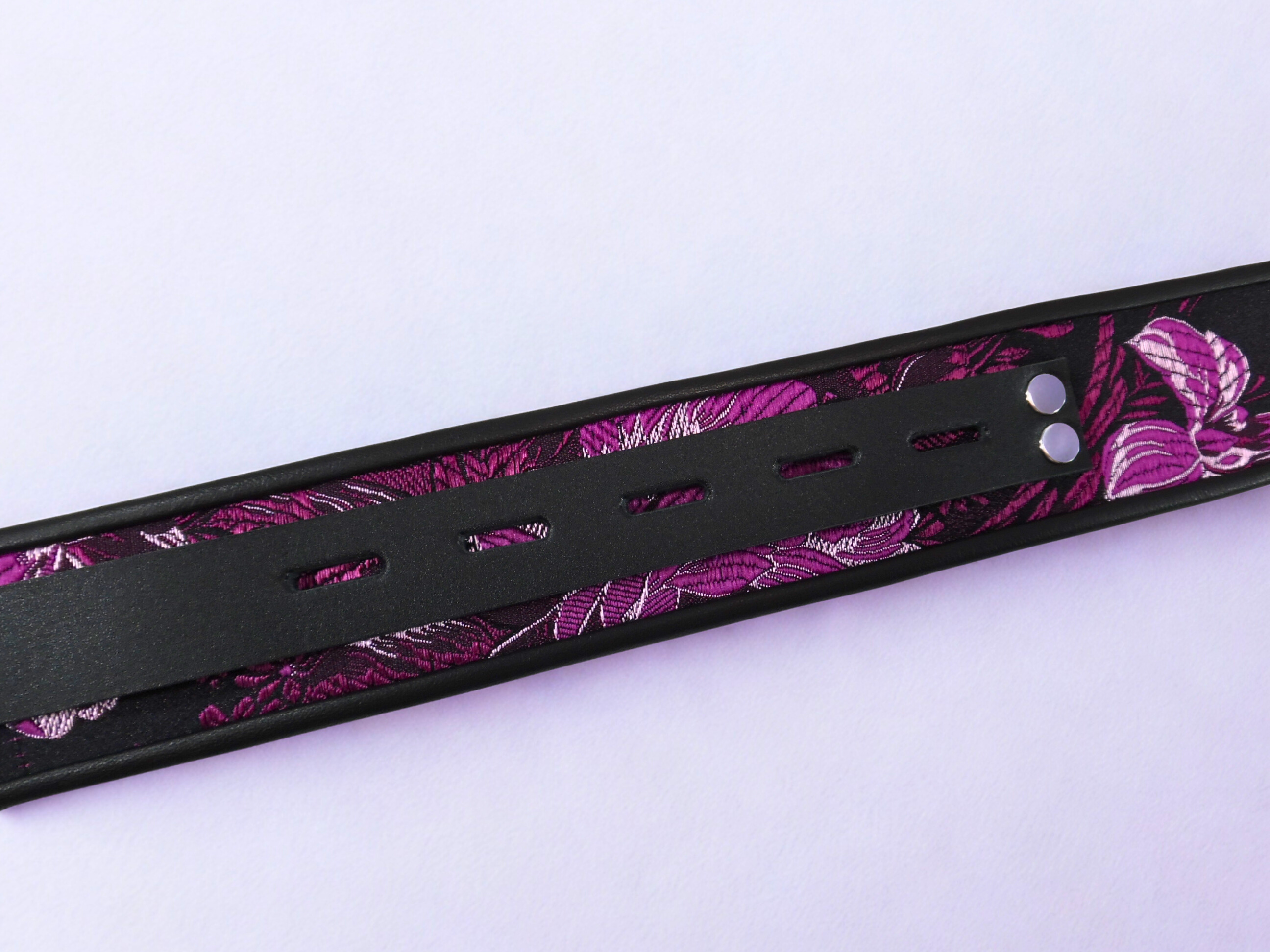  Fuchsia Brocade Collar