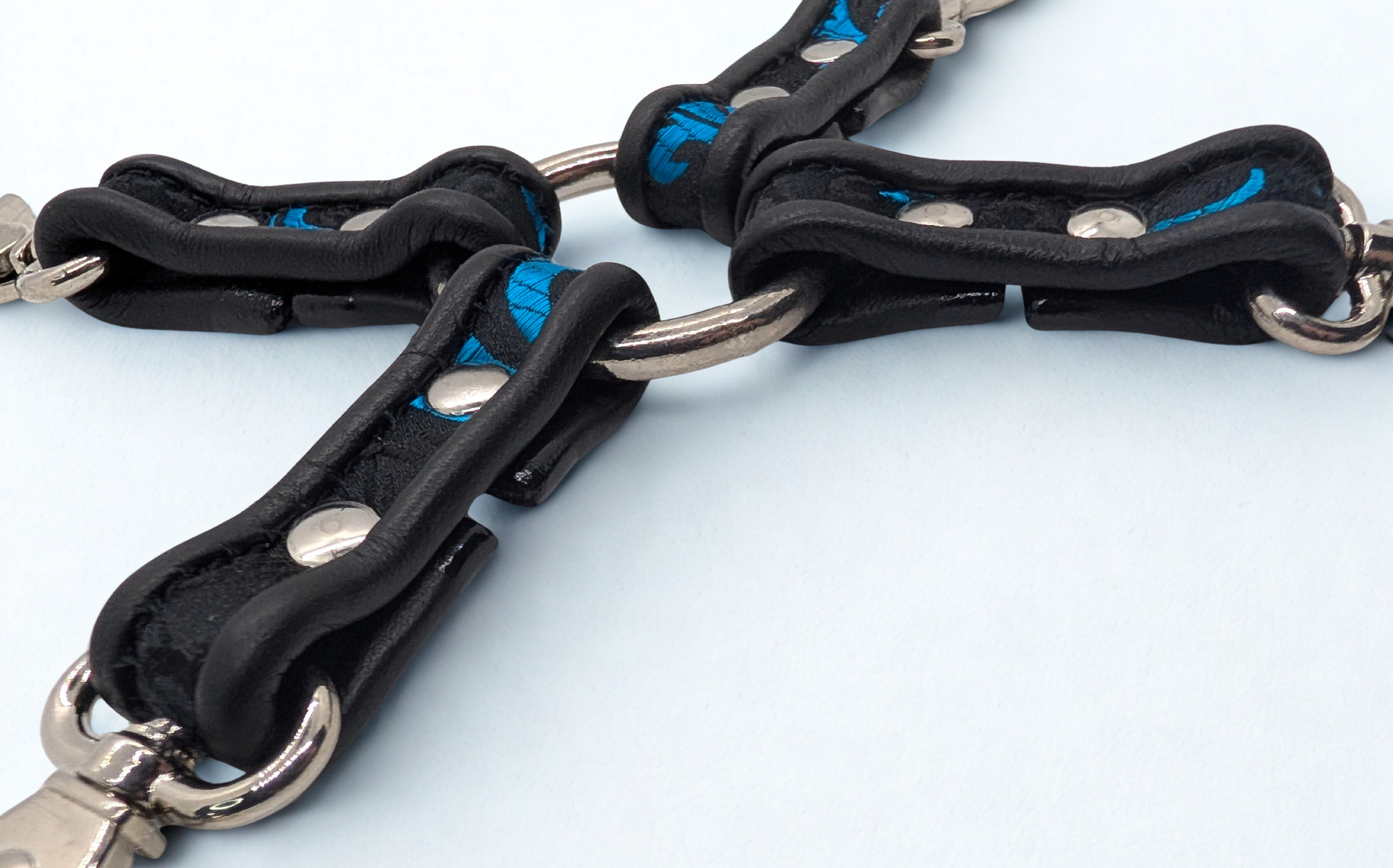 Blue Feather  Brocade Hog Tie