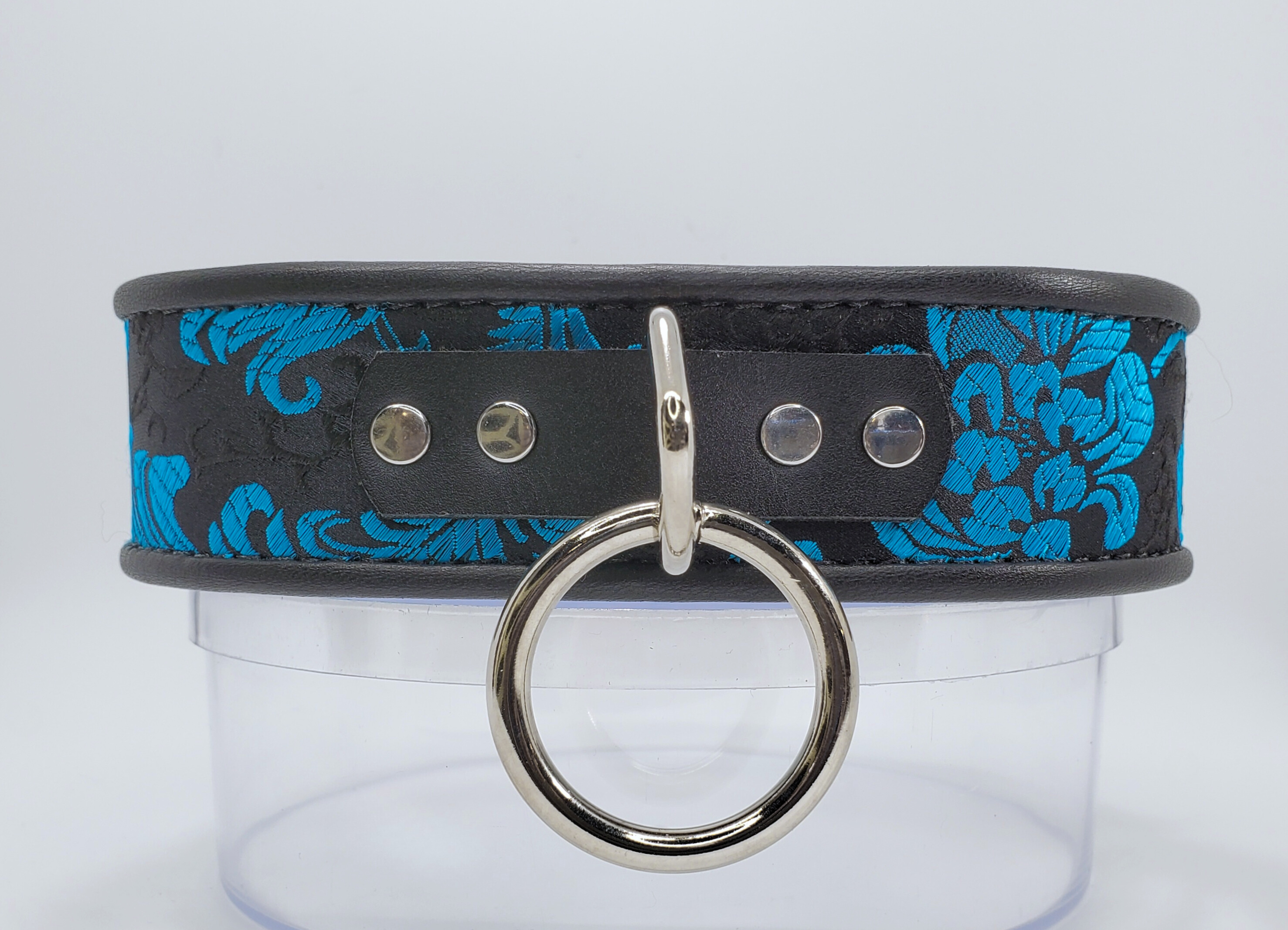 Blue Feather Brocade Collar