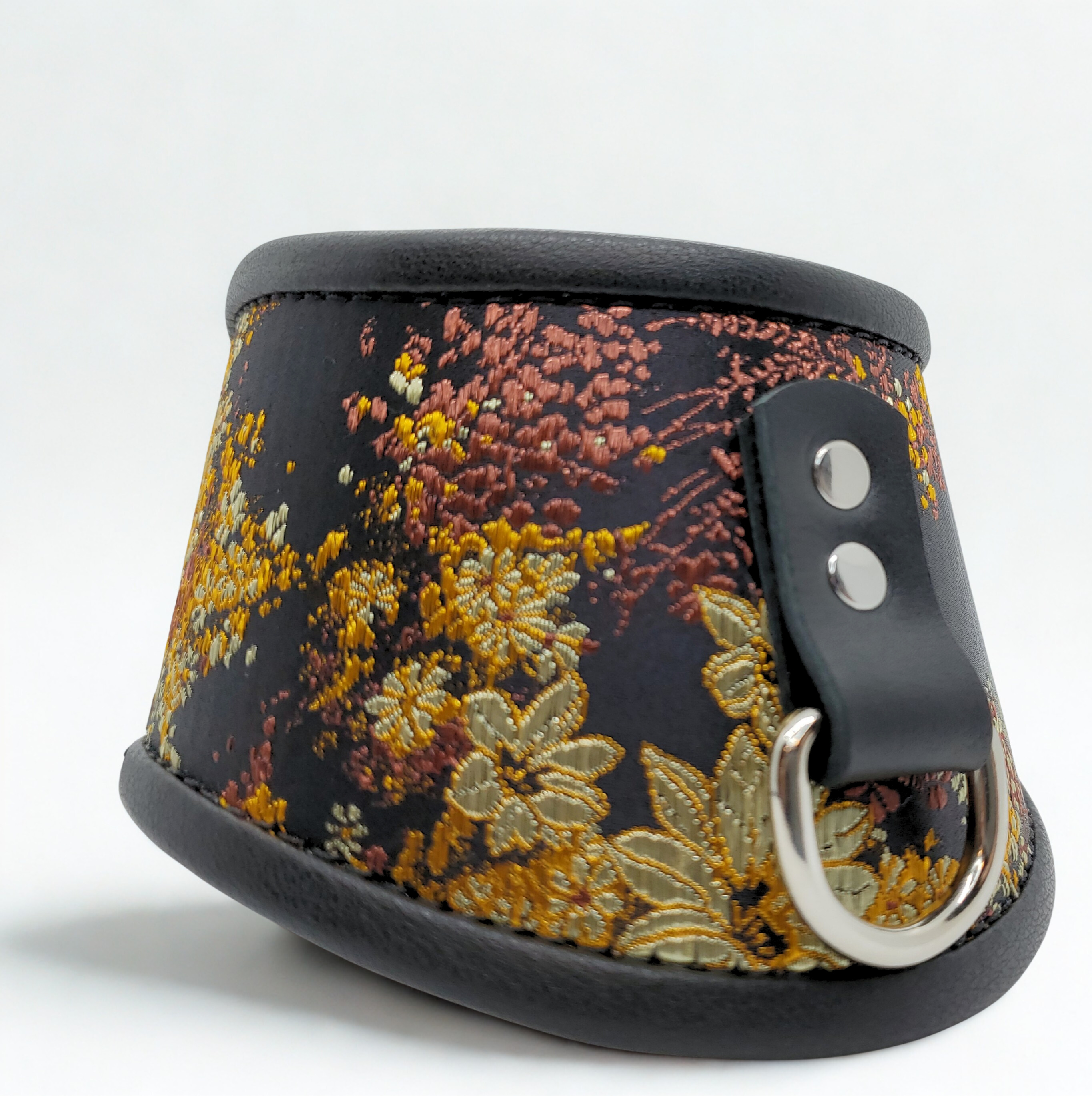 Autumn Brocade Posture Collar