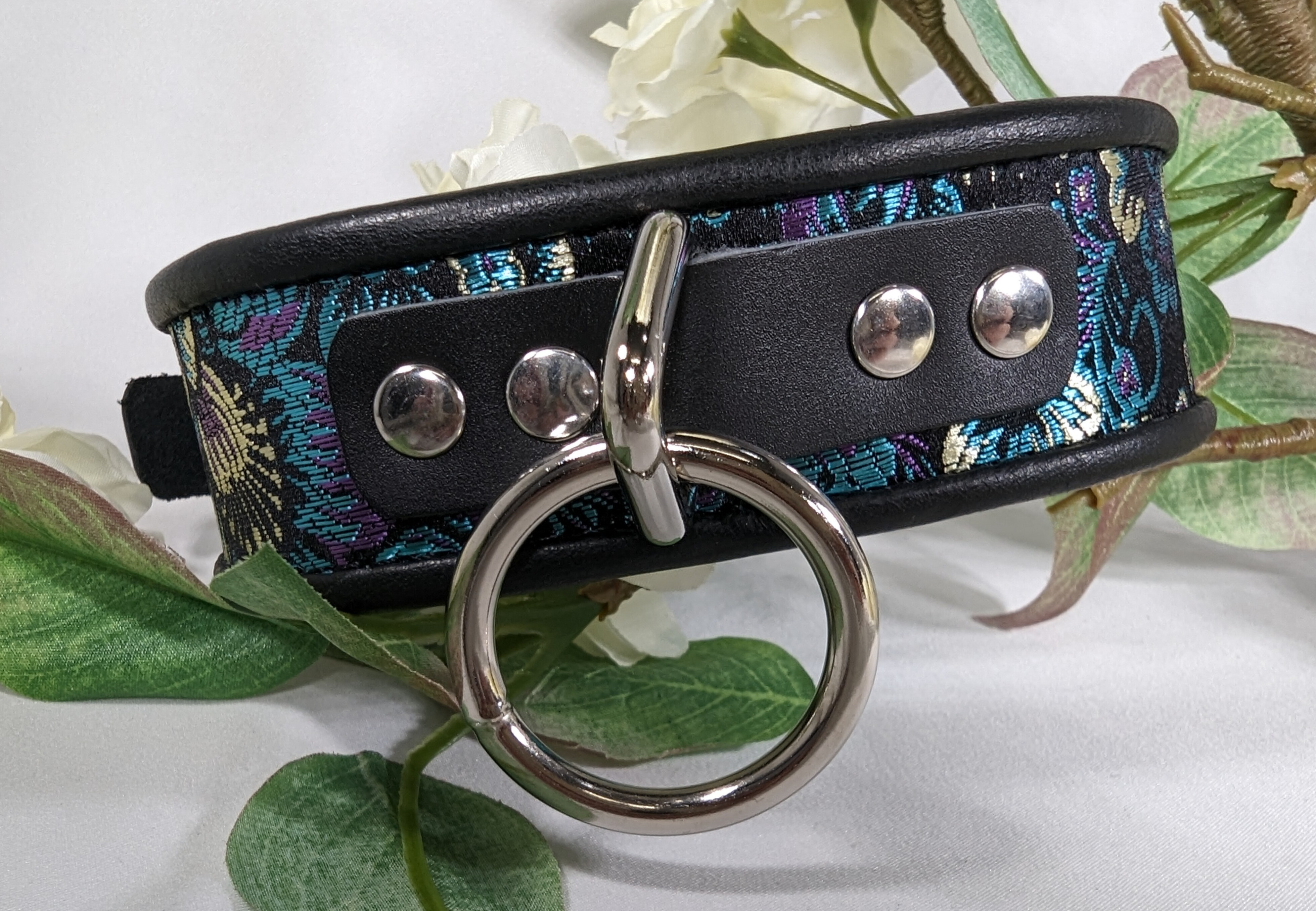 Blue Purple Brocade Collar