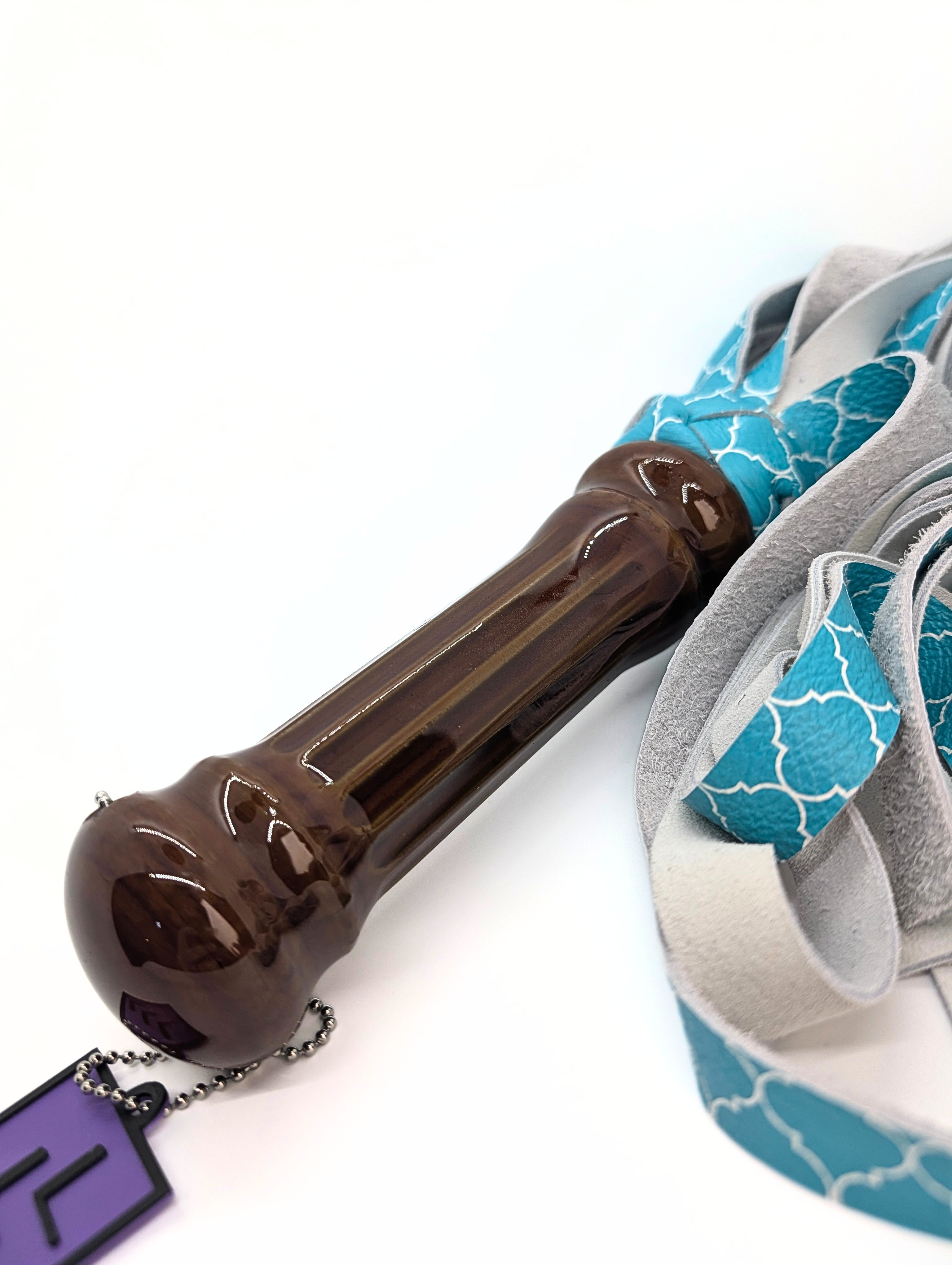 The Trellis Leather Flogger