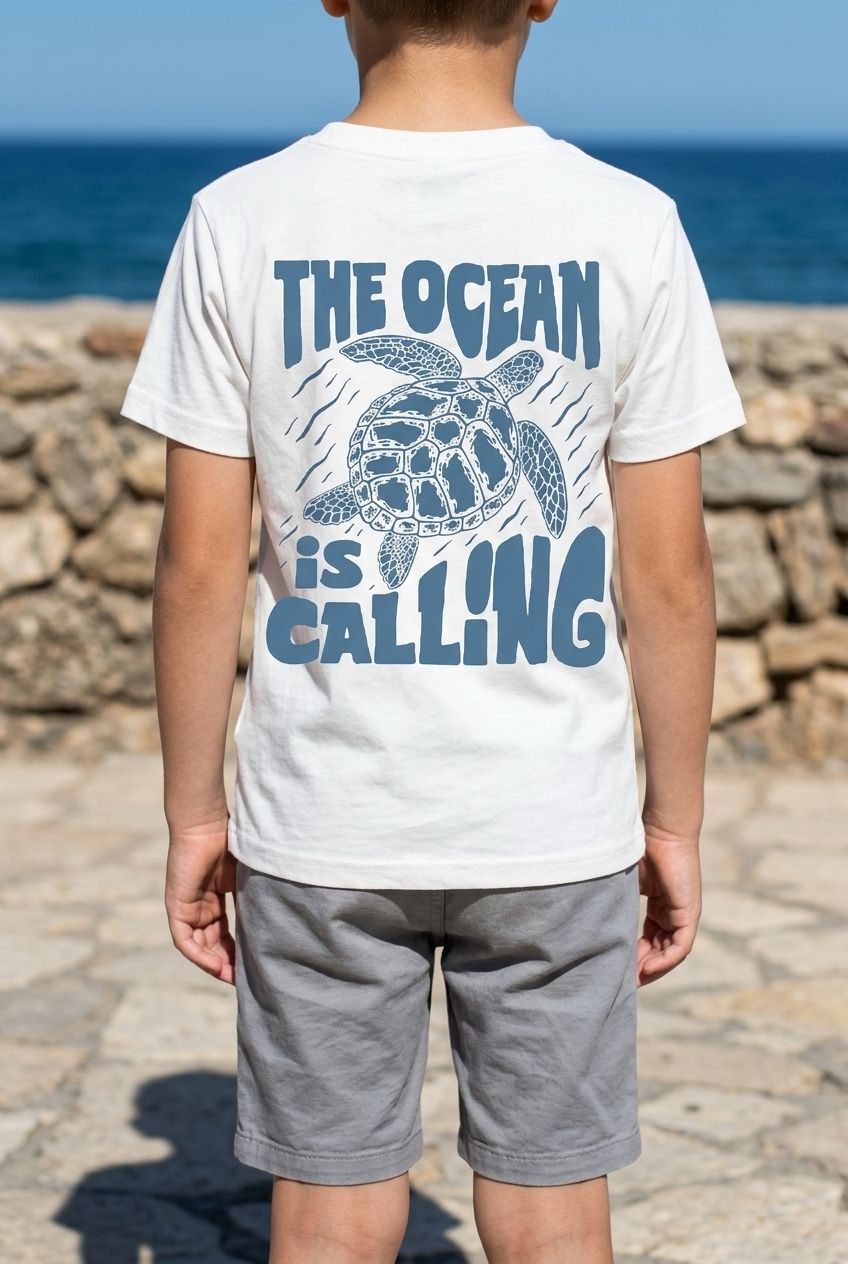 Camiseta infantil 'The Ocean is Calling'